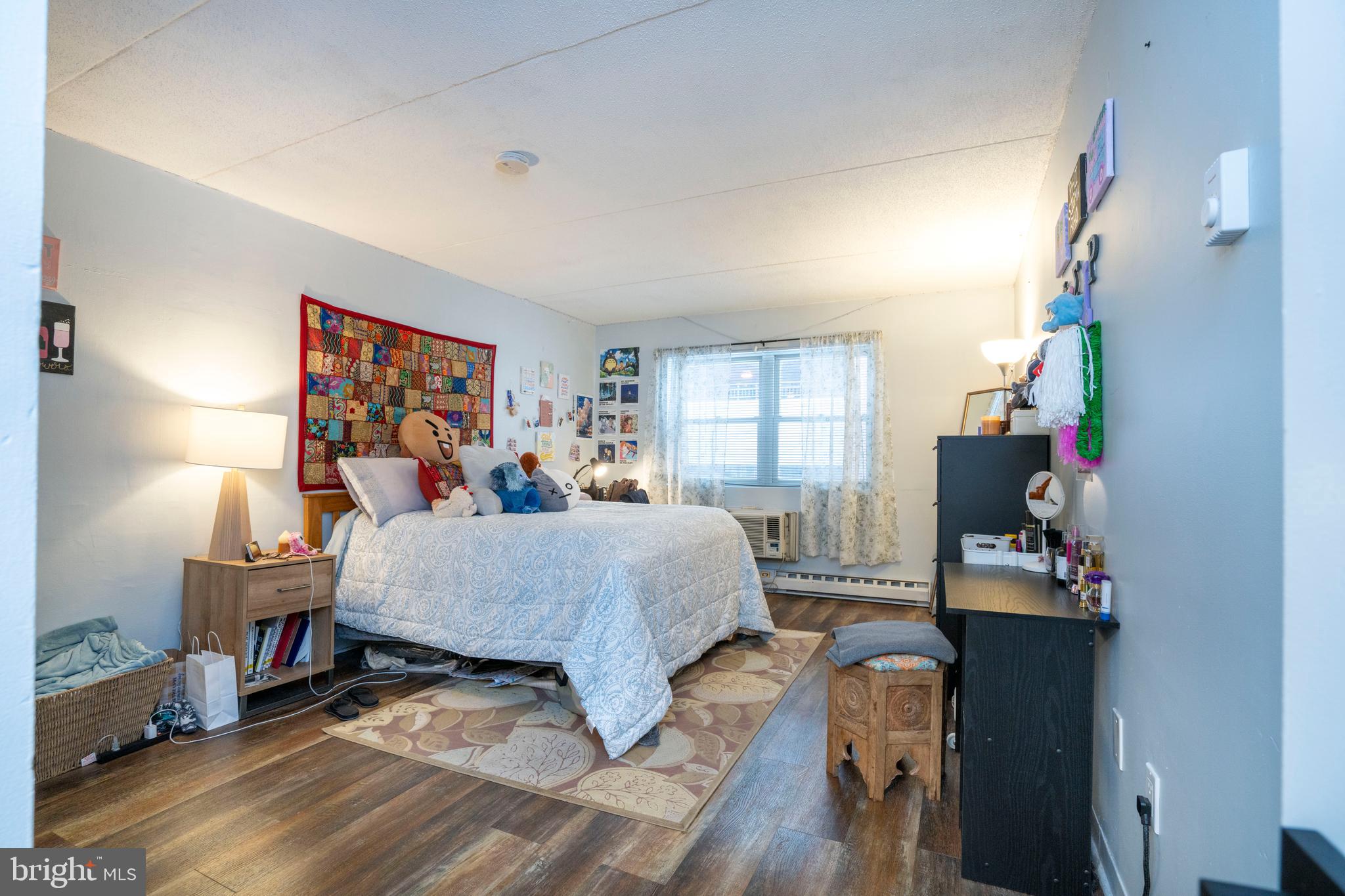 BEAVER PLAZA - Residential