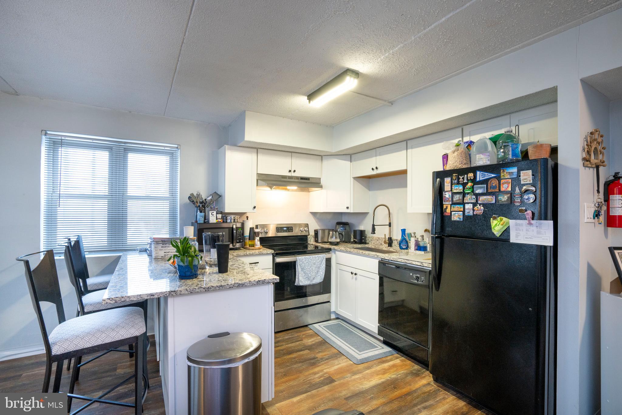 BEAVER PLAZA - Residential