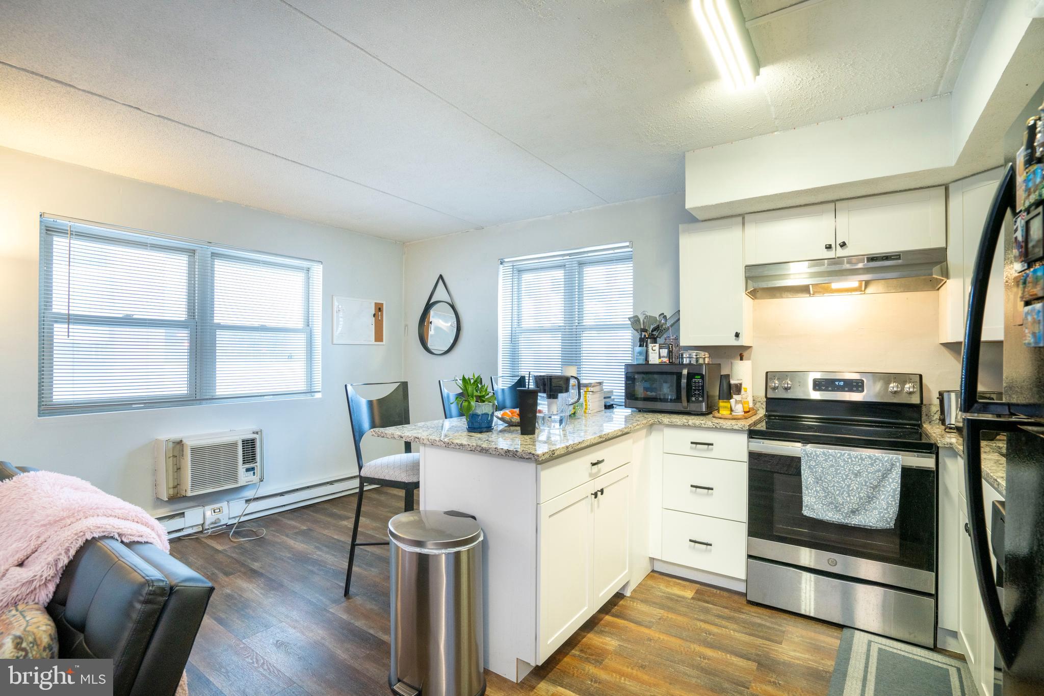 BEAVER PLAZA - Residential