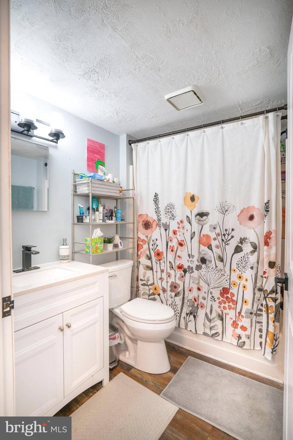 BEAVER PLAZA - Residential