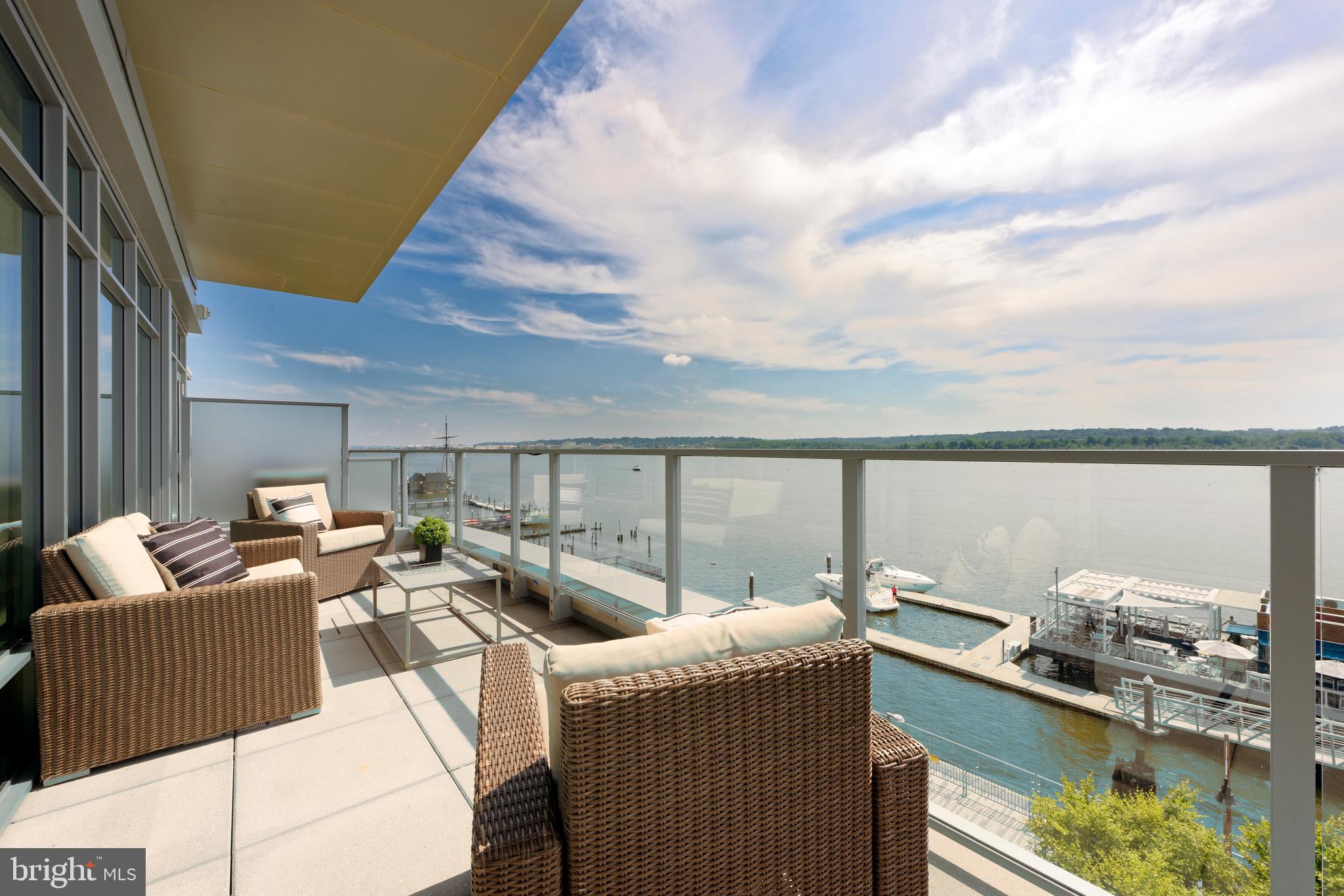 ROBINSON LANDING - Residential