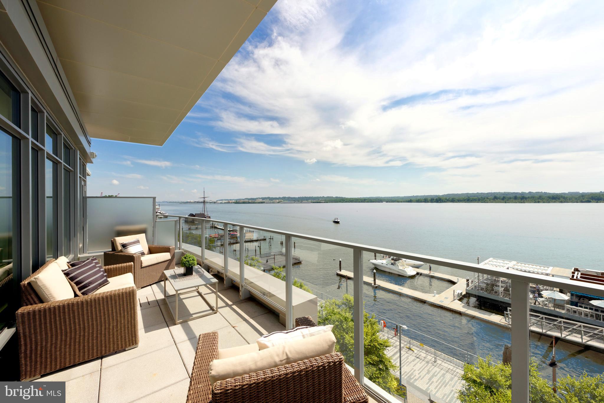 ROBINSON LANDING - Residential