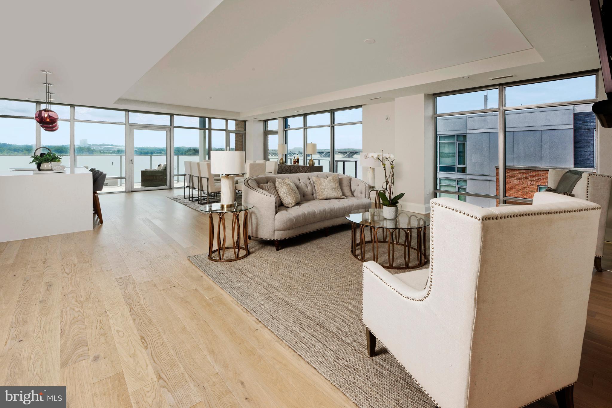 ROBINSON LANDING - Residential