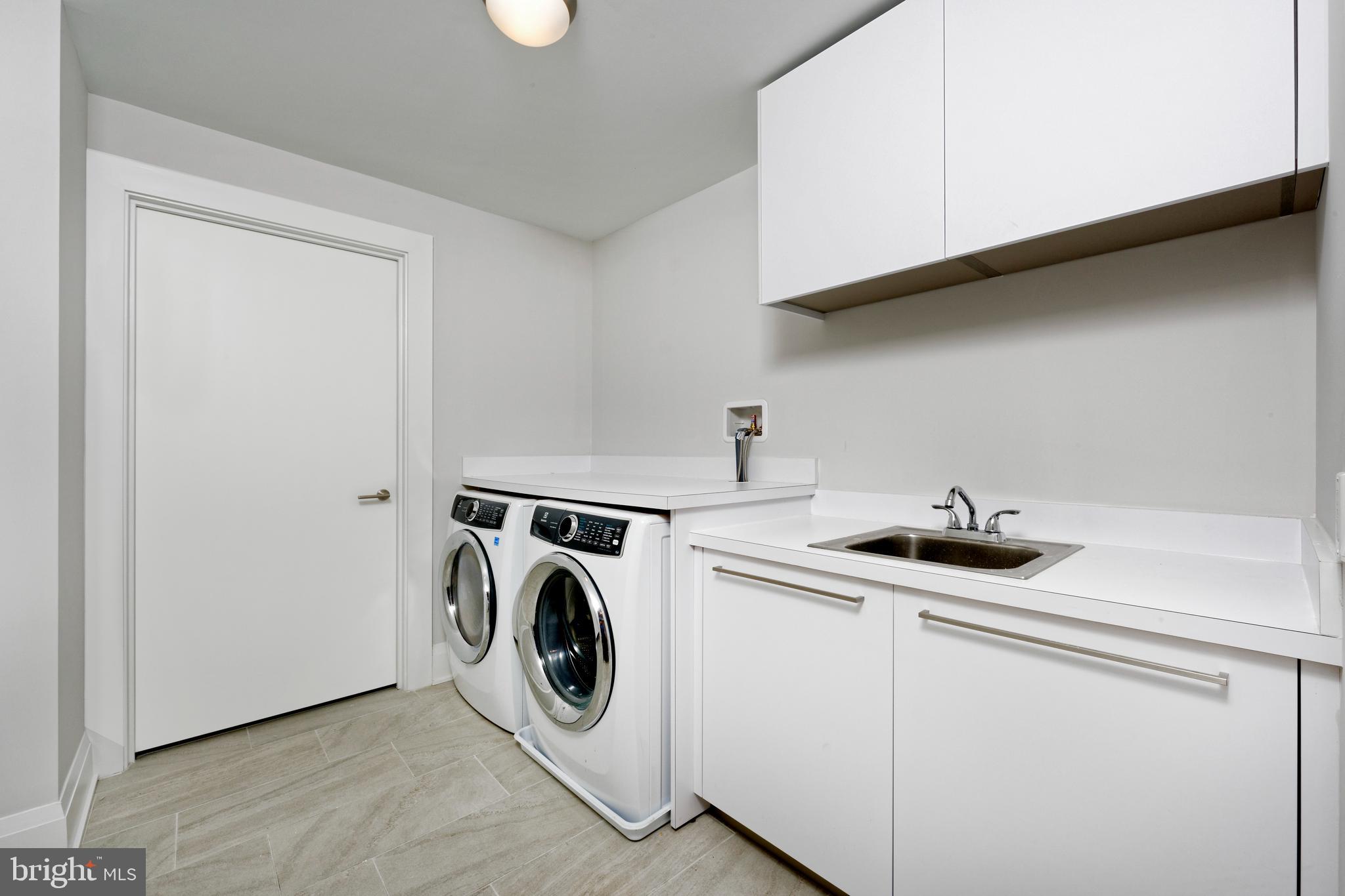 ROBINSON LANDING - Residential