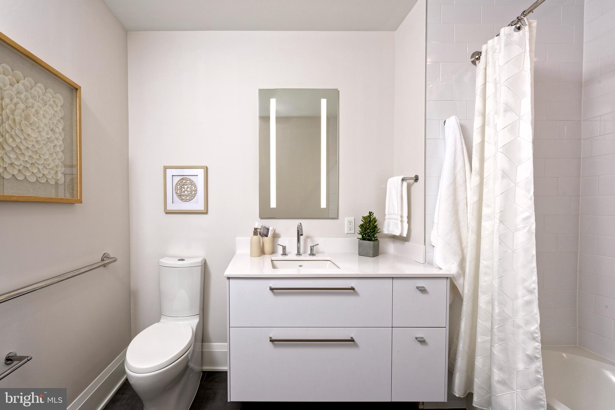 ROBINSON LANDING - Residential