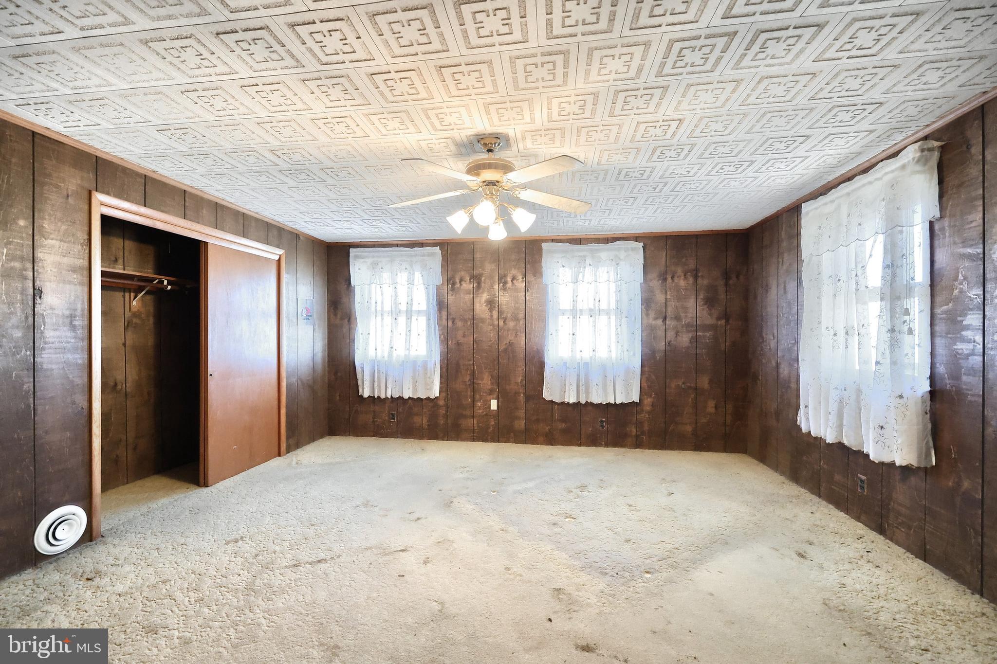 GLENVILLE - Residential