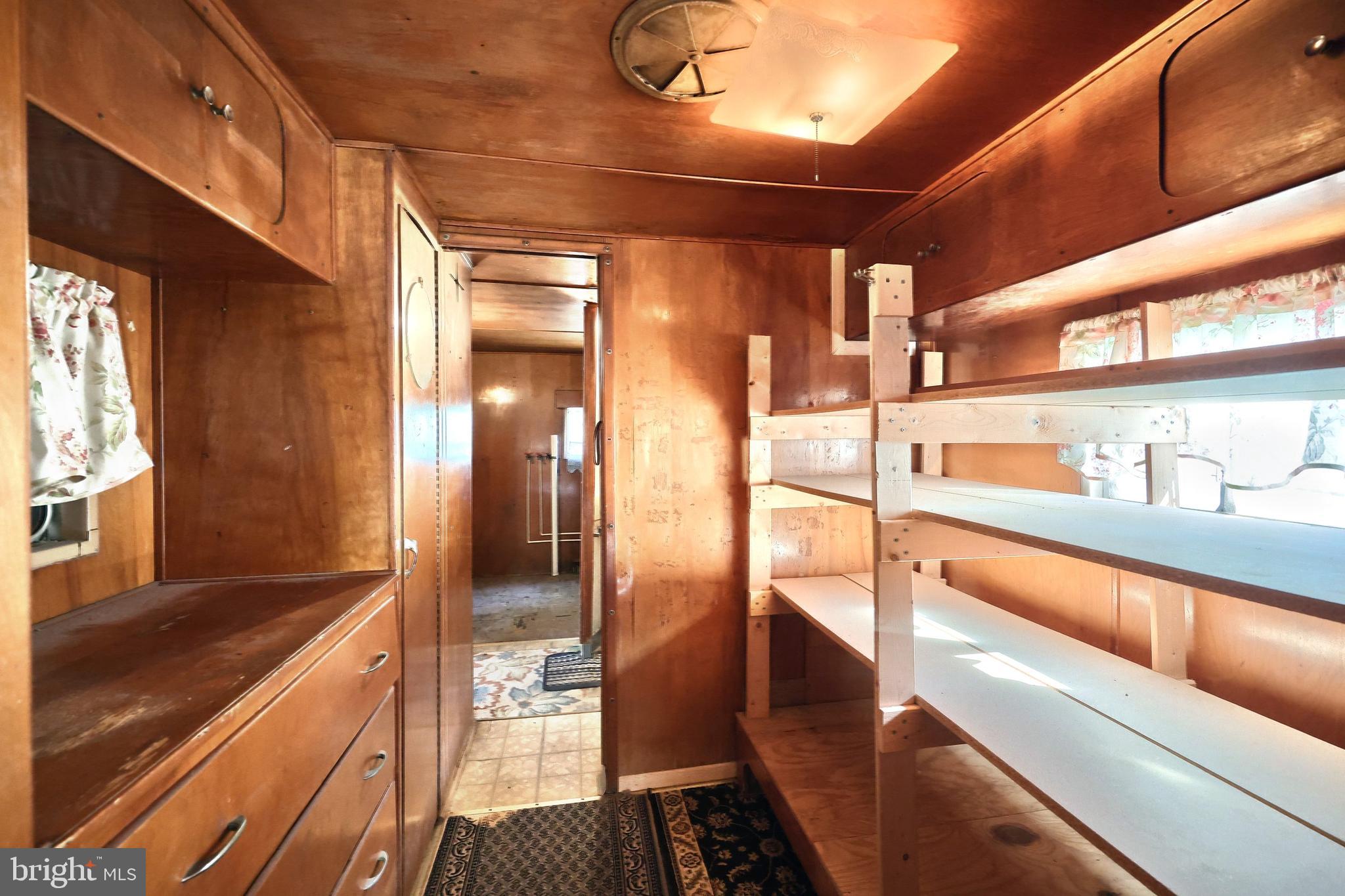 GLENVILLE - Residential