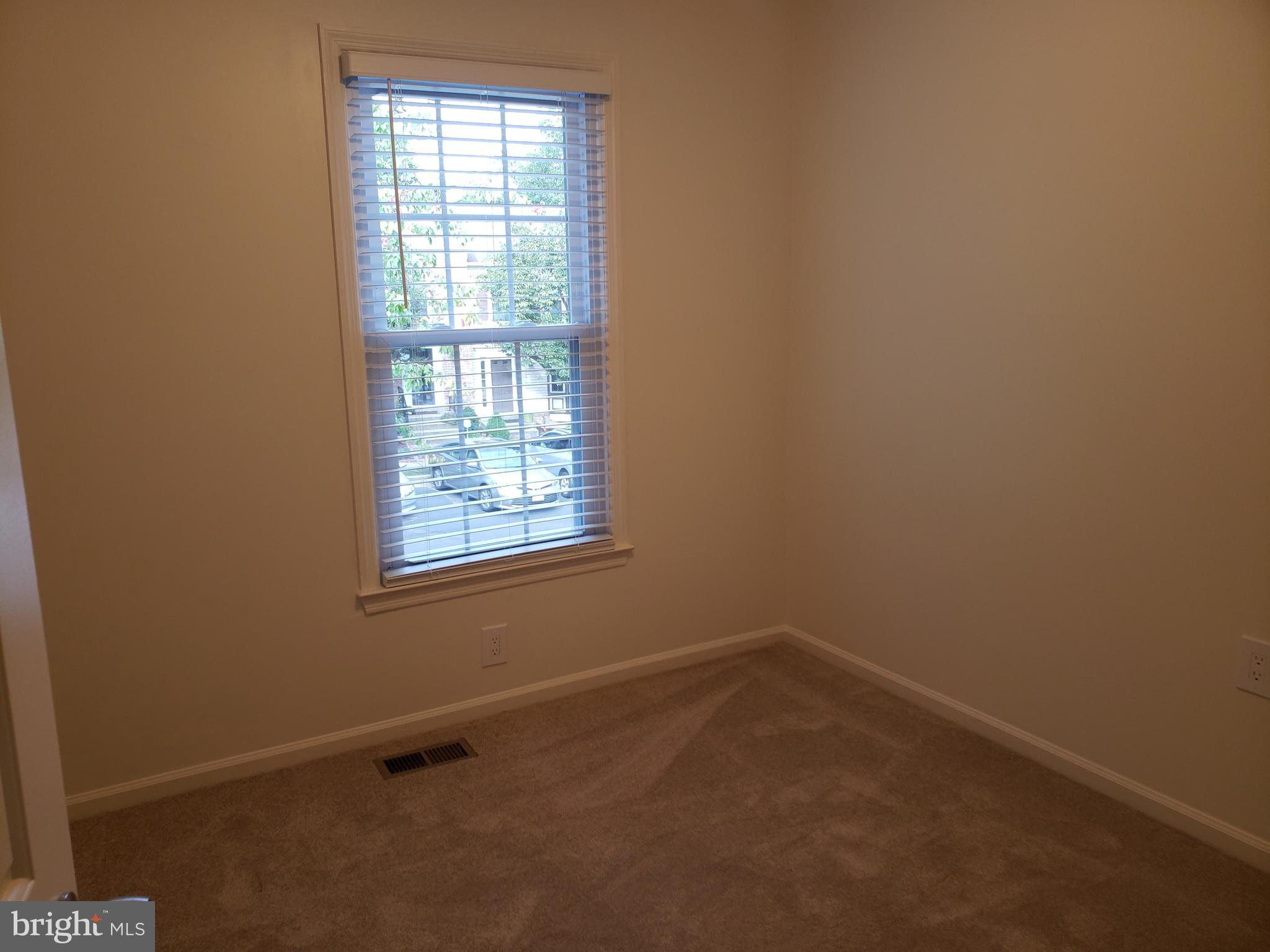 LOFTRIDGE - Residential Lease