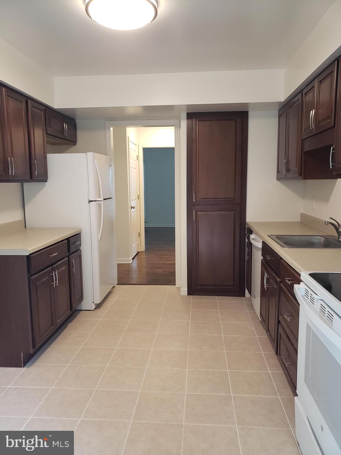 LOFTRIDGE - Residential Lease