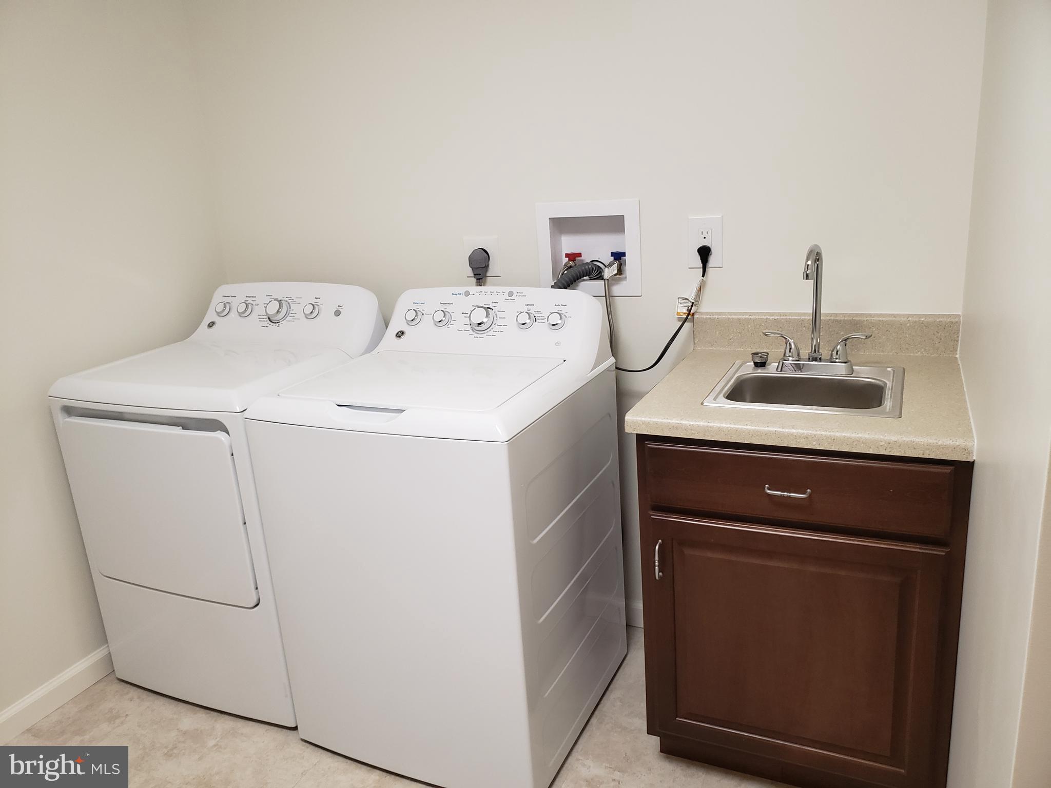 LOFTRIDGE - Residential Lease