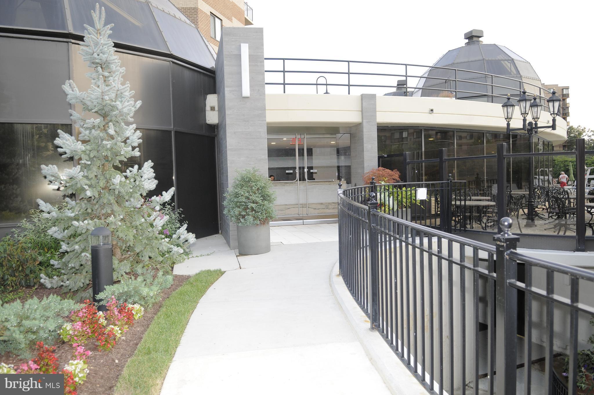 ROTONDA - Residential