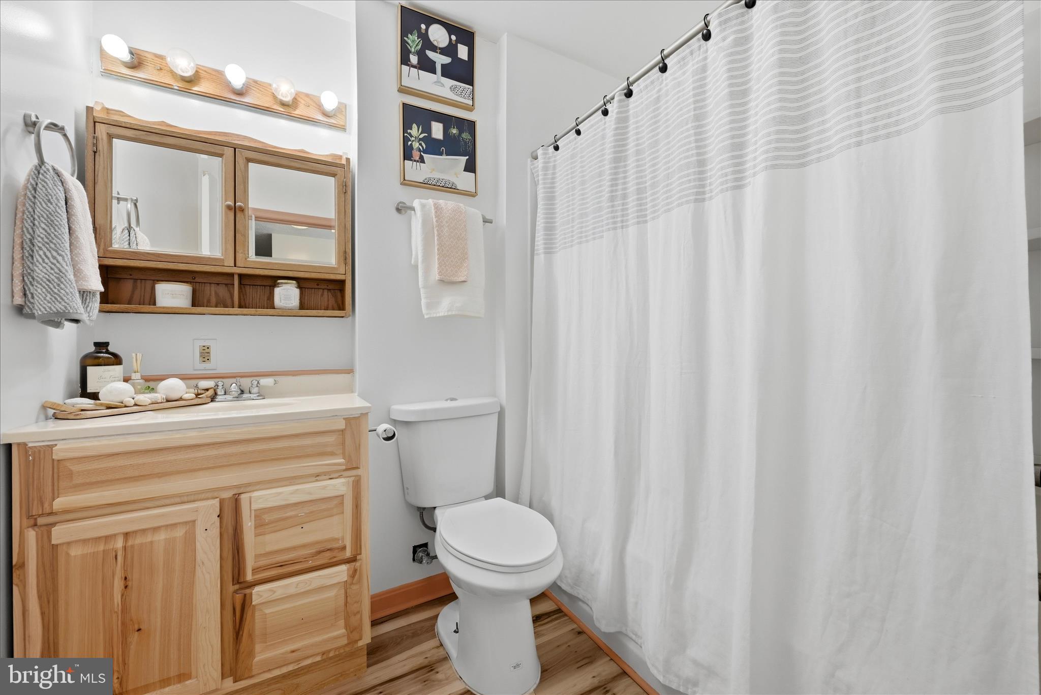 AVON BEND - Residential