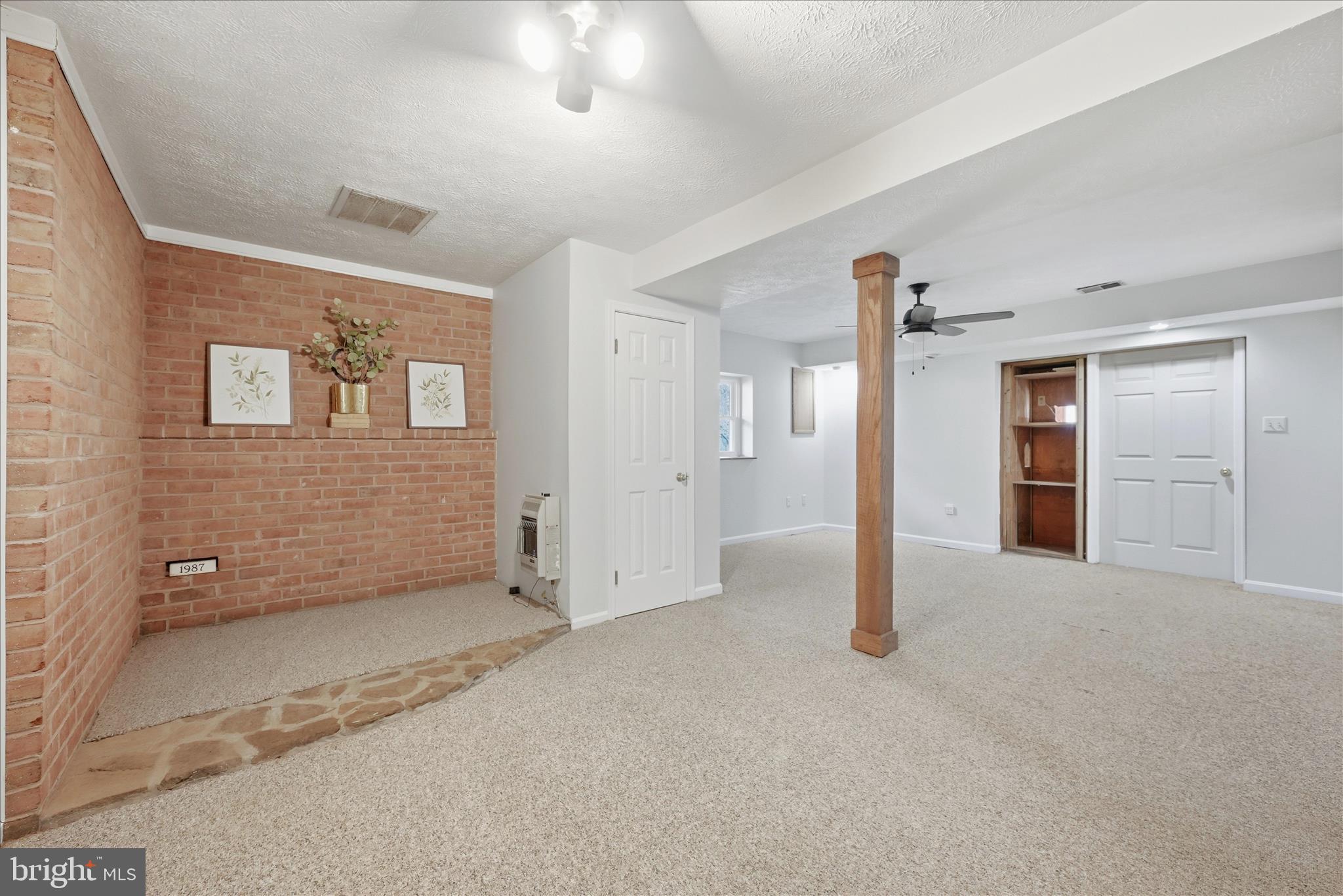 AVON BEND - Residential