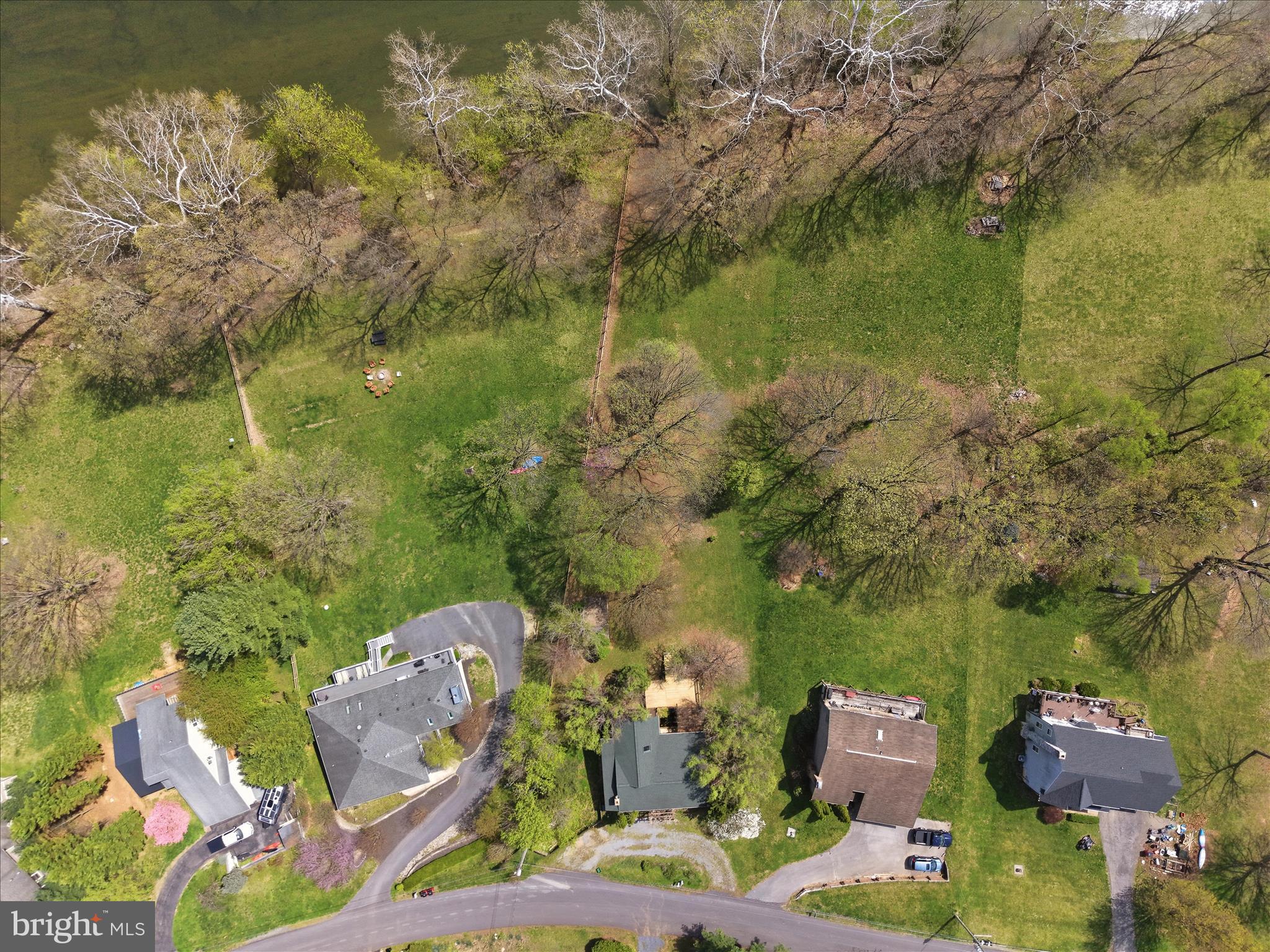 AVON BEND - Residential