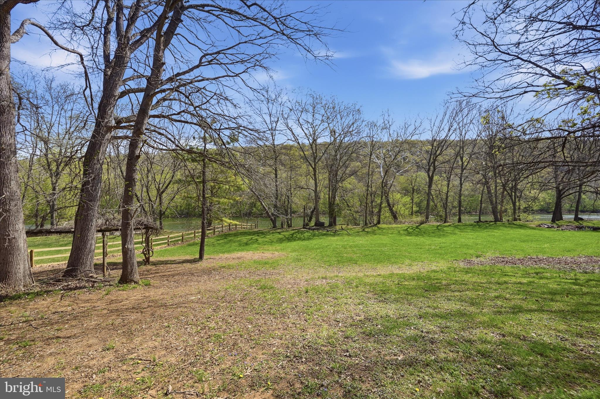 AVON BEND - Residential