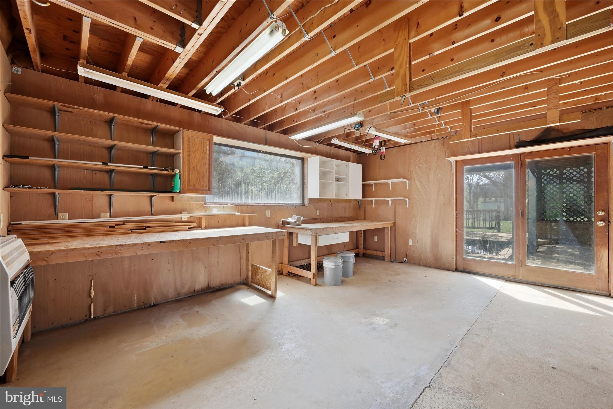 AVON BEND - Residential