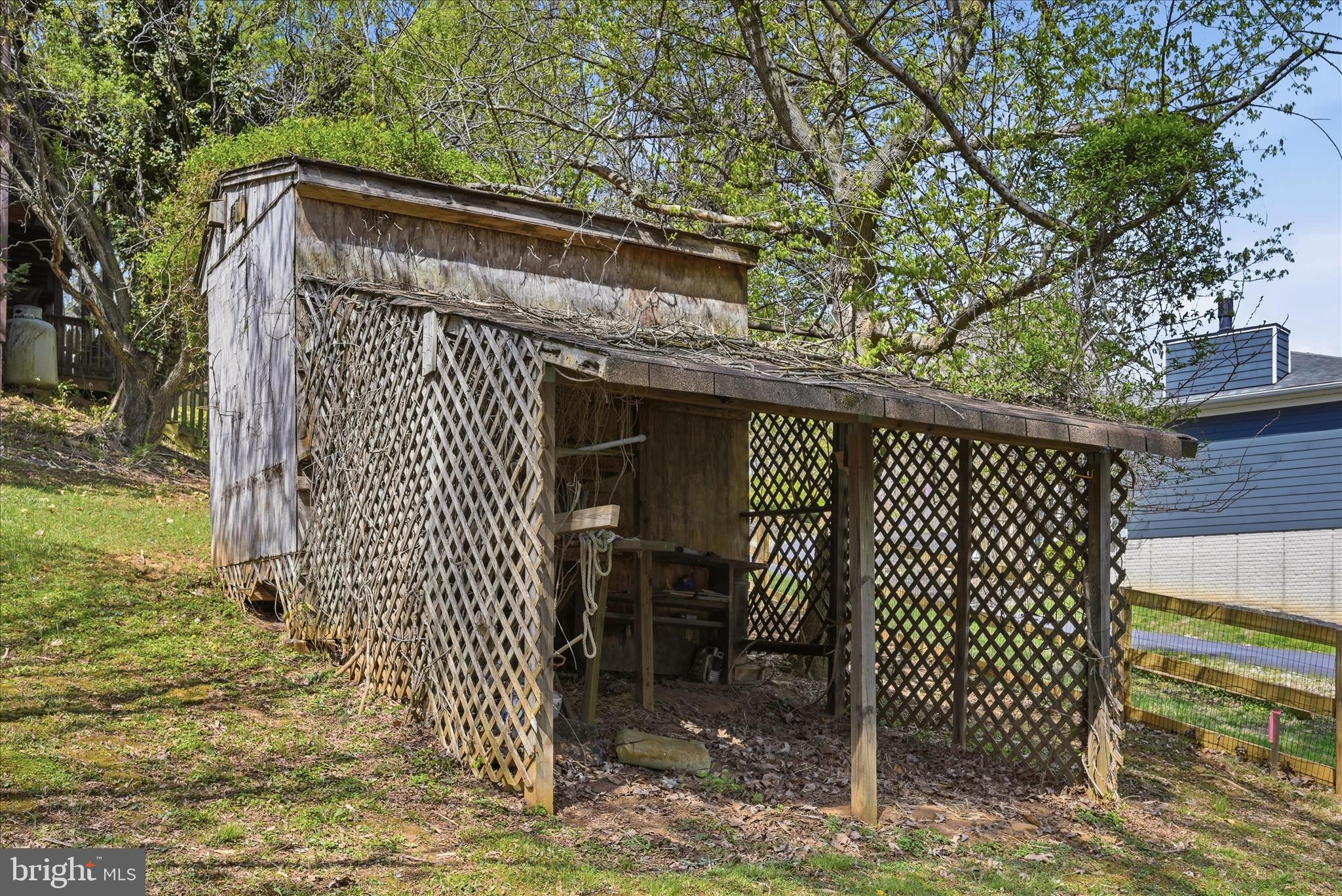 AVON BEND - Residential