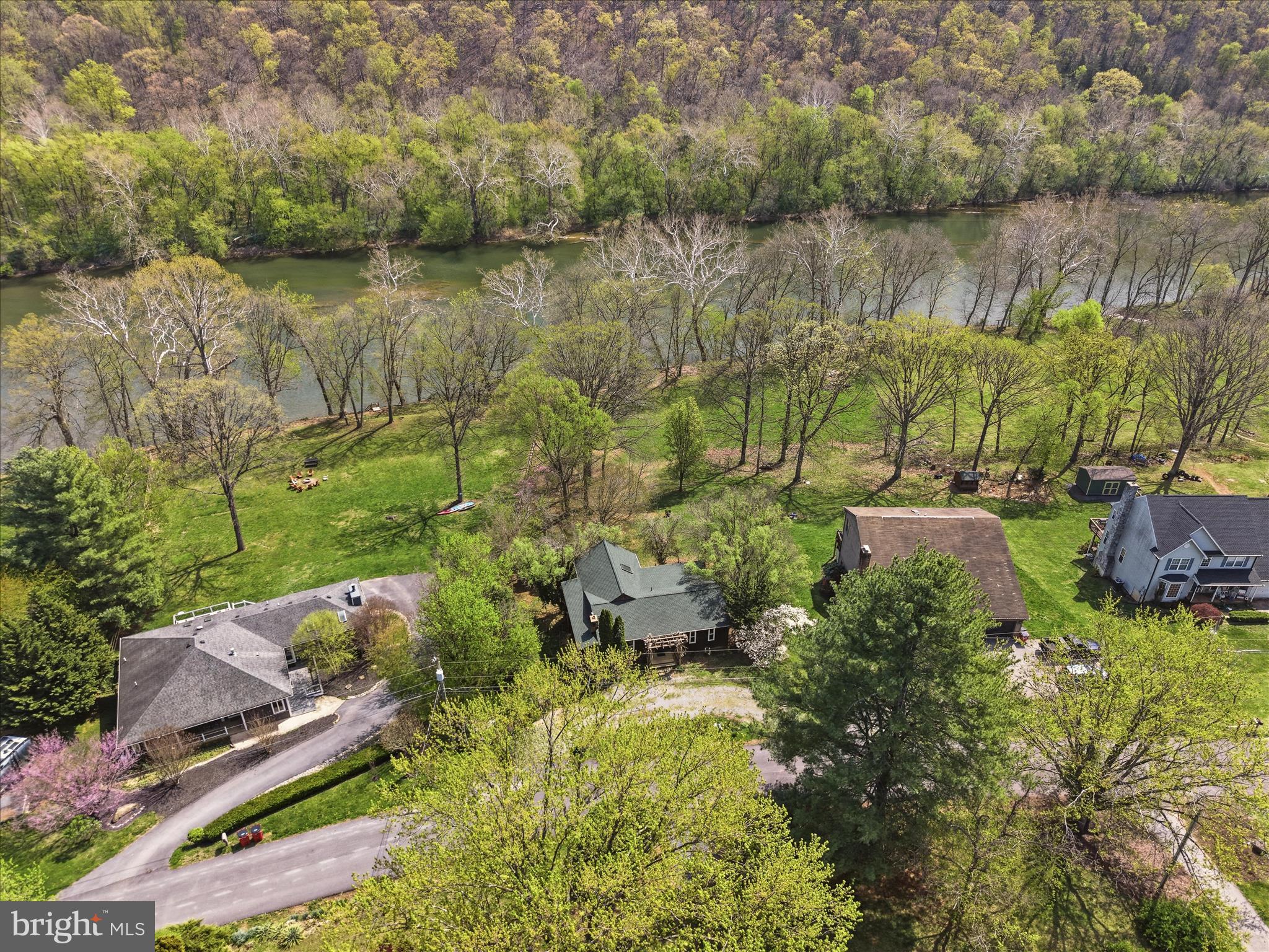 AVON BEND - Residential