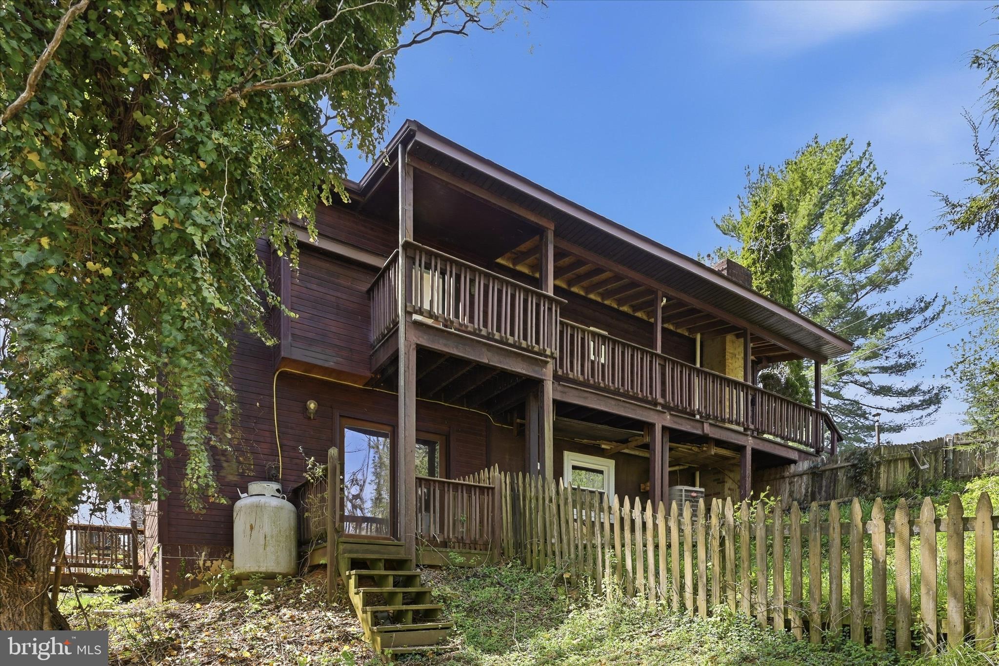 AVON BEND - Residential