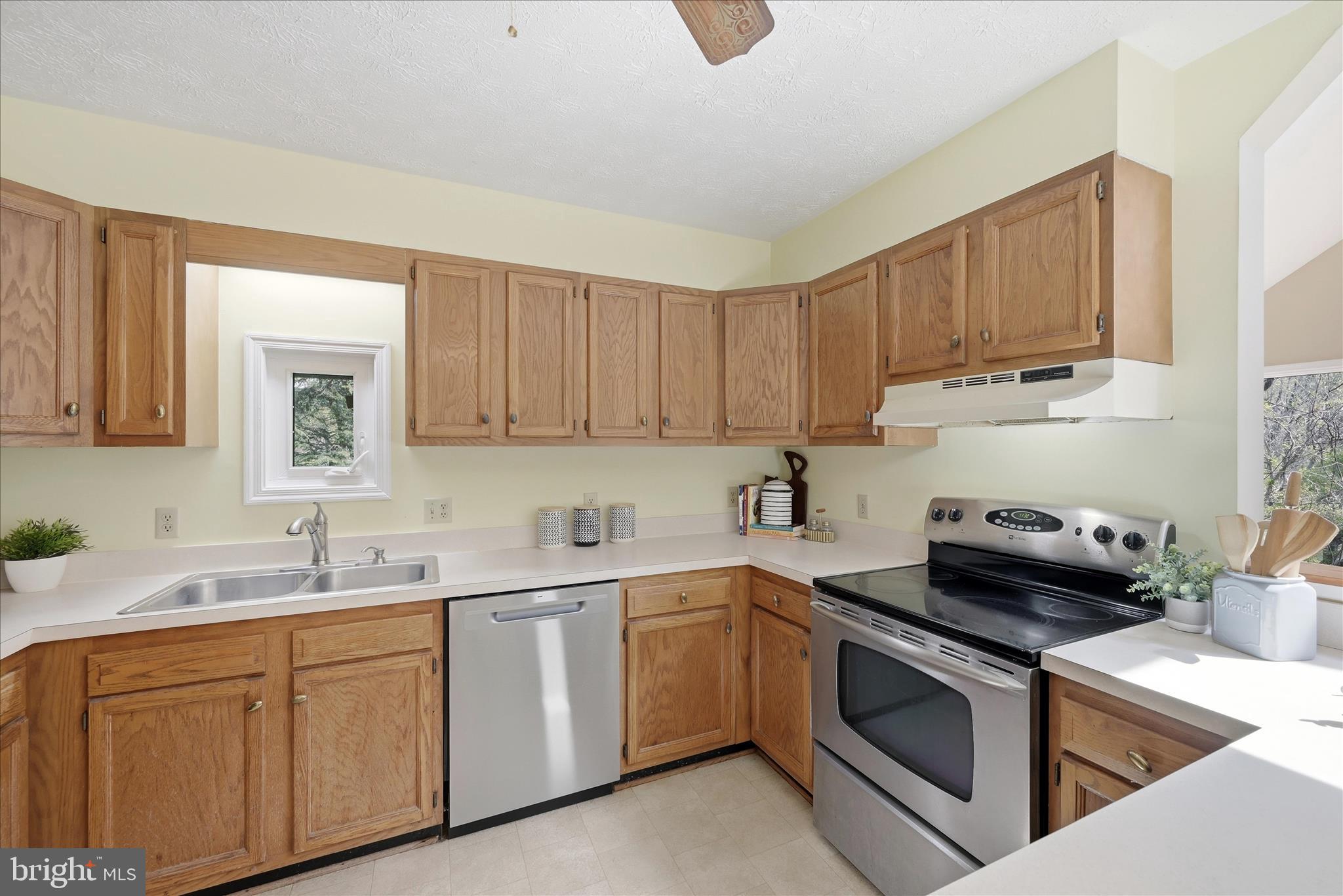 AVON BEND - Residential