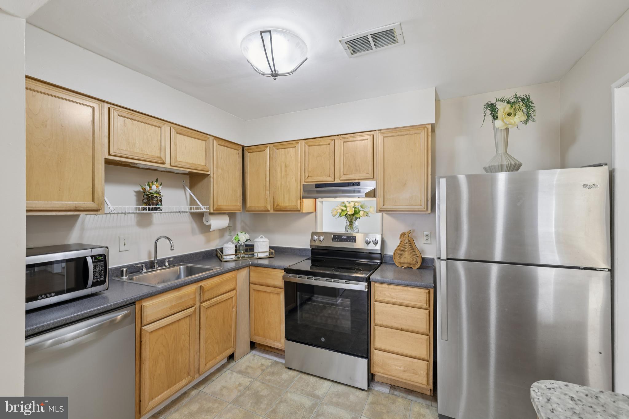 MAGOTHY ESTATES - Residential