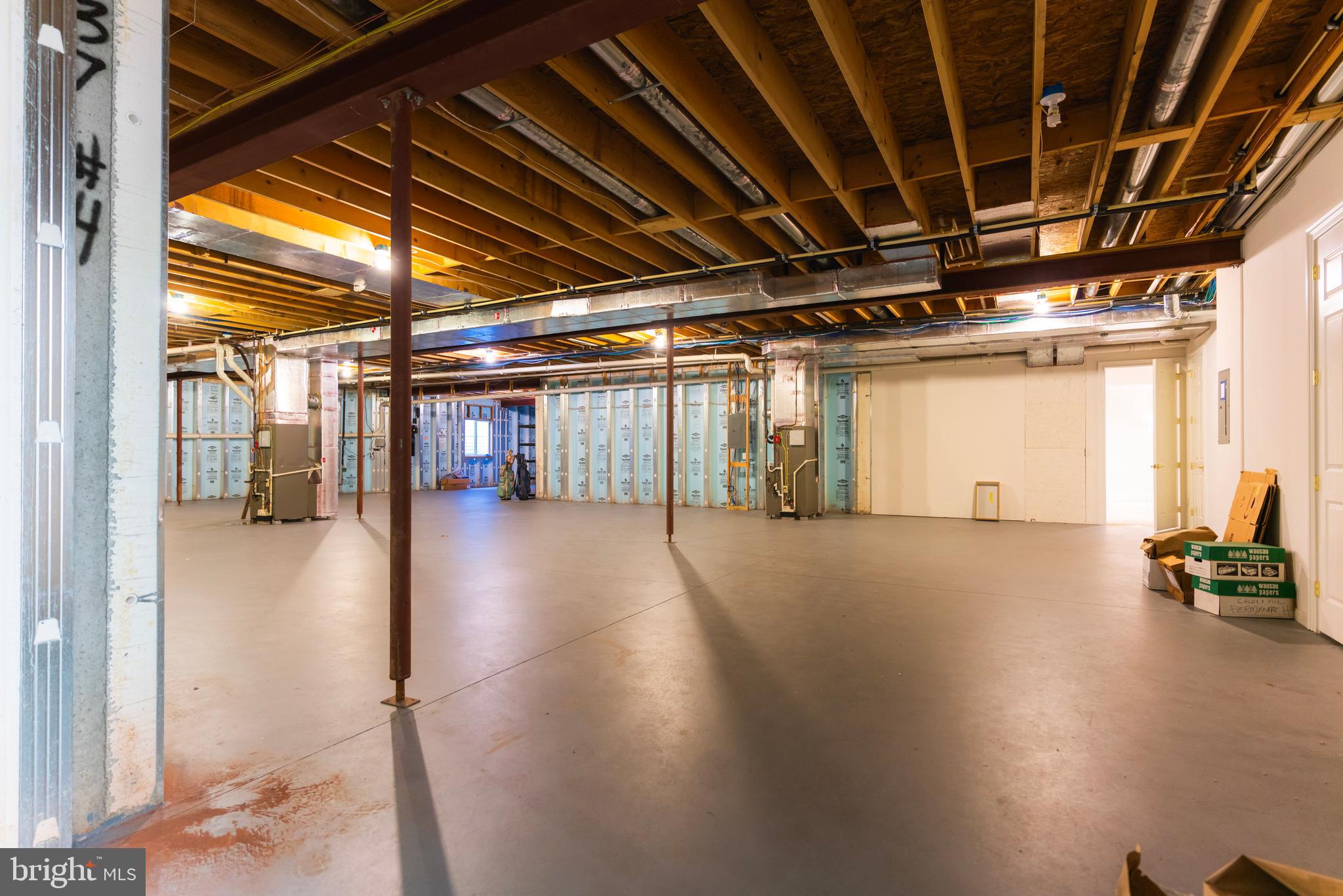 OUTDOOR COUNTRY CLUB - Residential