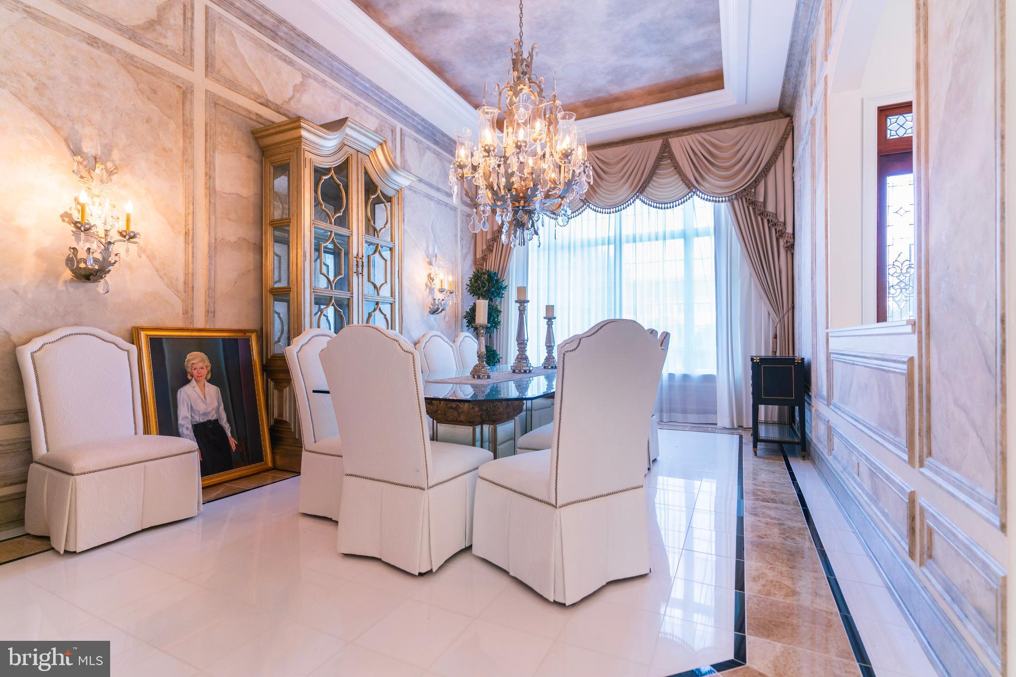 OUTDOOR COUNTRY CLUB - Residential