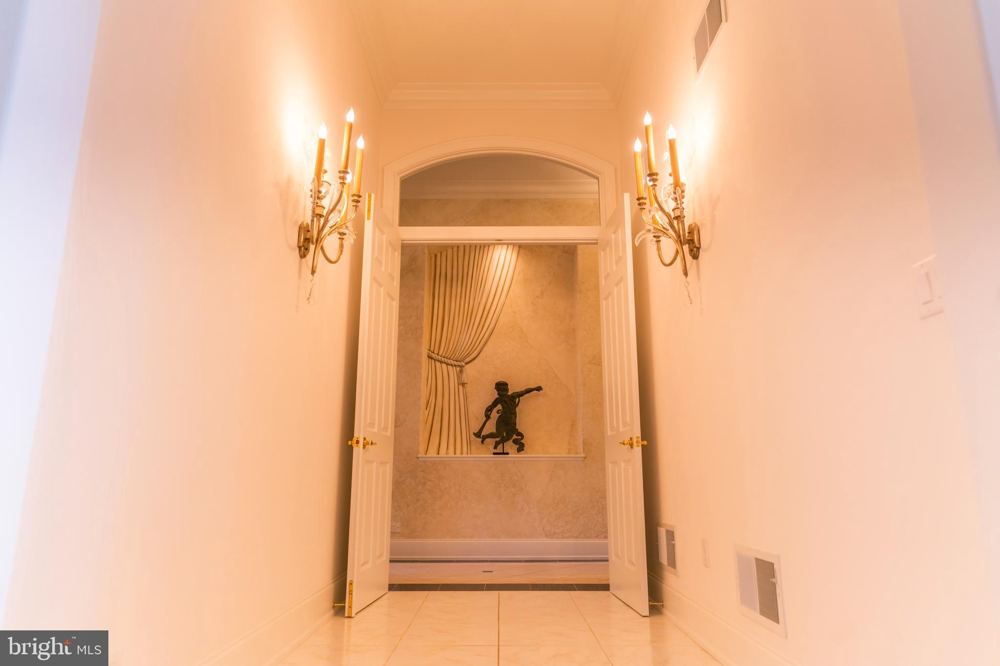 OUTDOOR COUNTRY CLUB - Residential