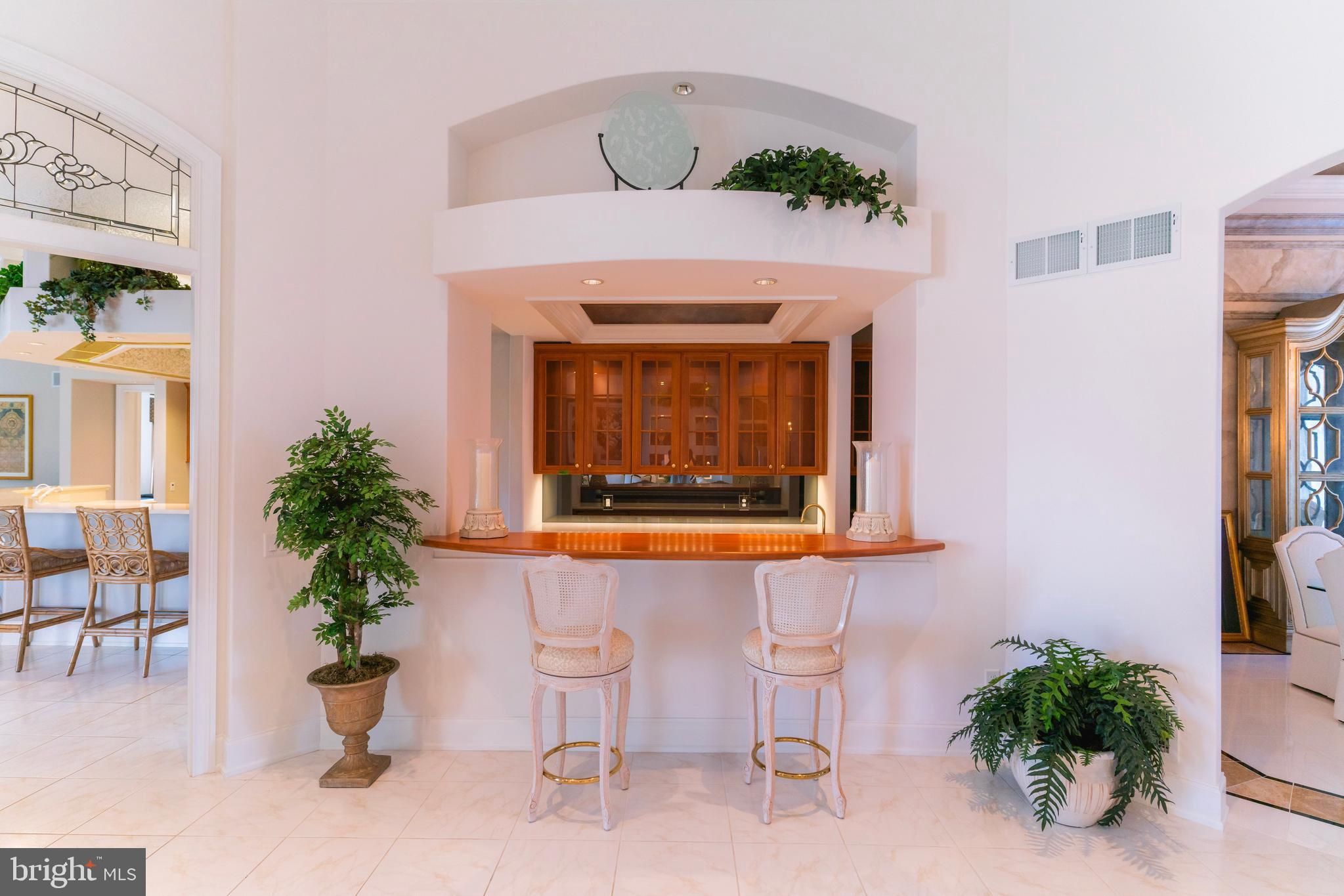 OUTDOOR COUNTRY CLUB - Residential