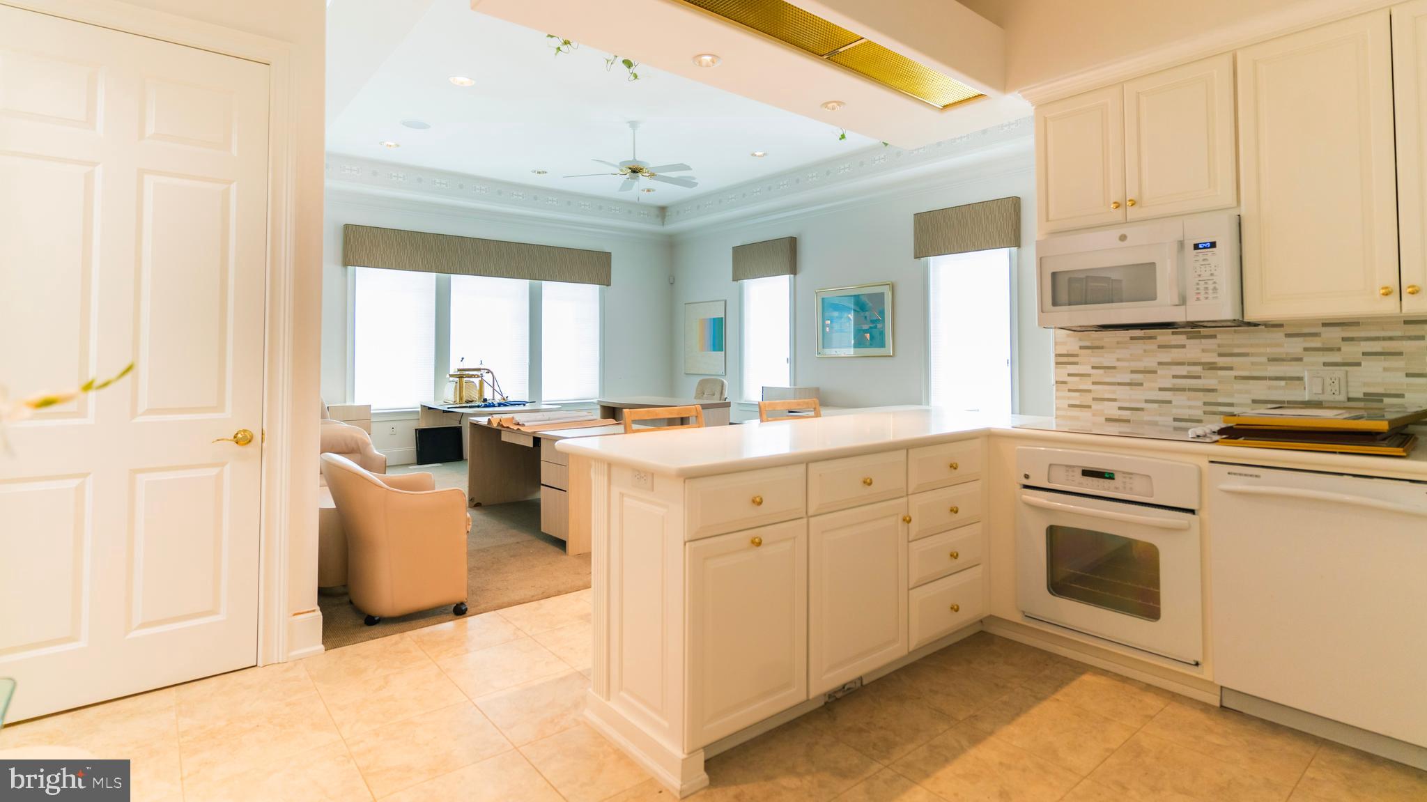 OUTDOOR COUNTRY CLUB - Residential