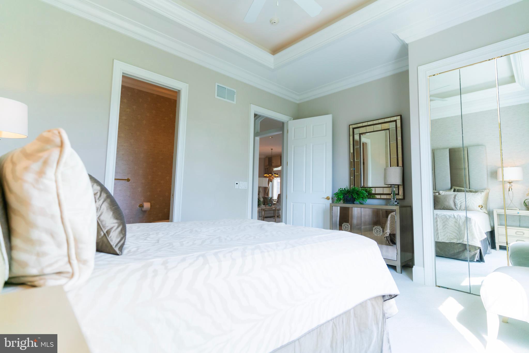 OUTDOOR COUNTRY CLUB - Residential