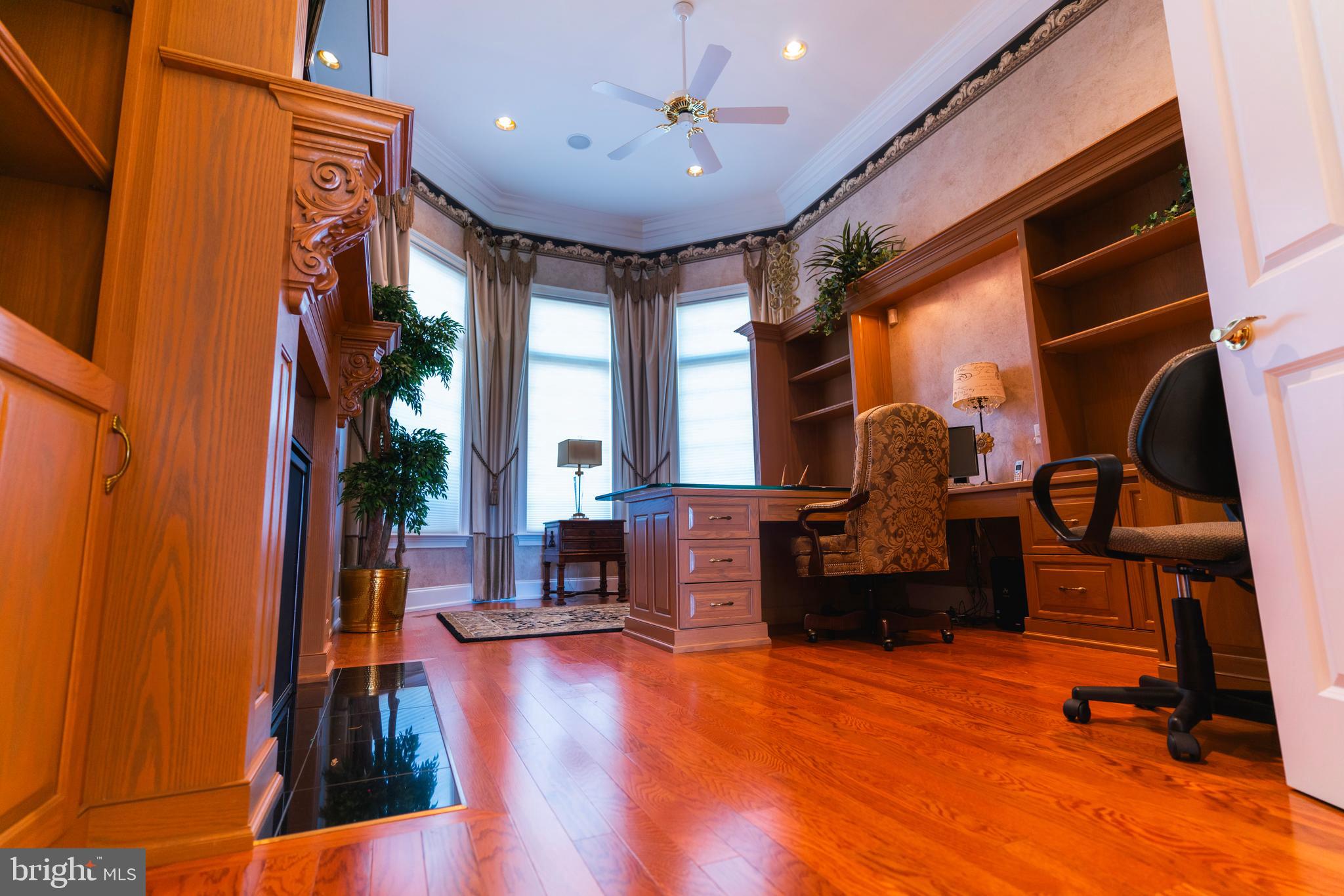 OUTDOOR COUNTRY CLUB - Residential