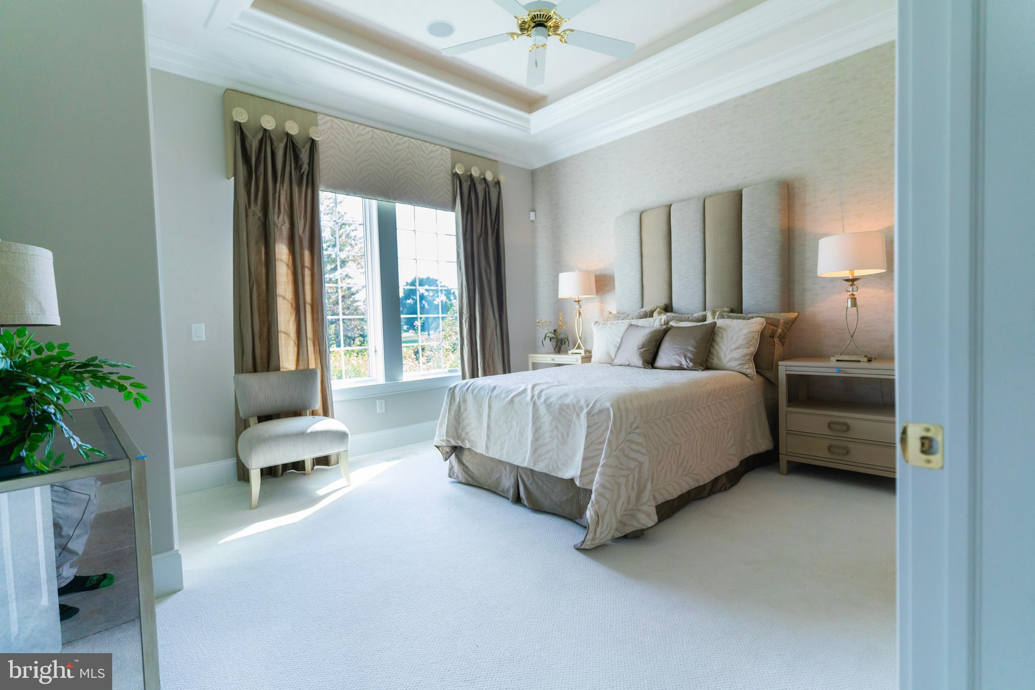 OUTDOOR COUNTRY CLUB - Residential