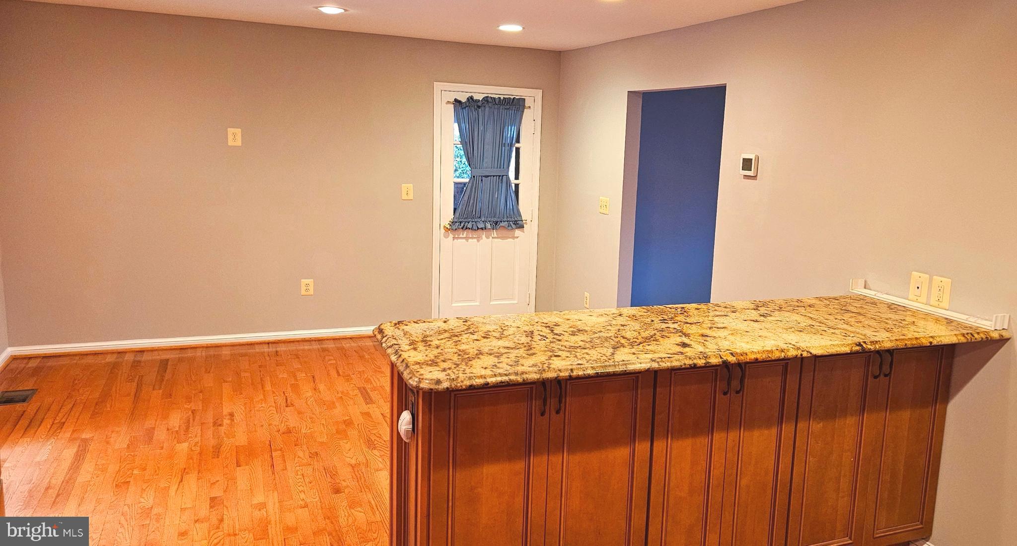 MT VERNON HILLS - Residential