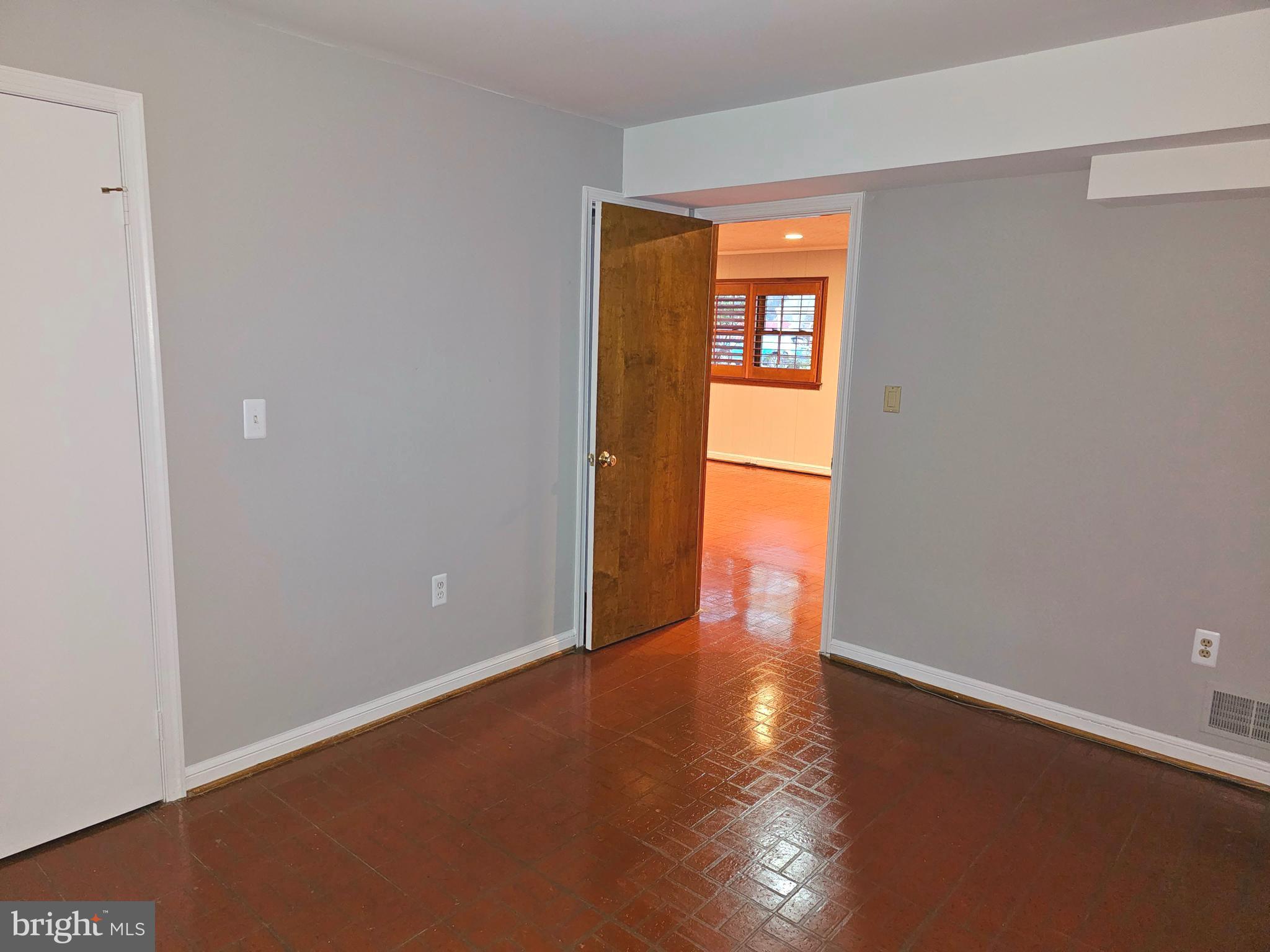 MT VERNON HILLS - Residential