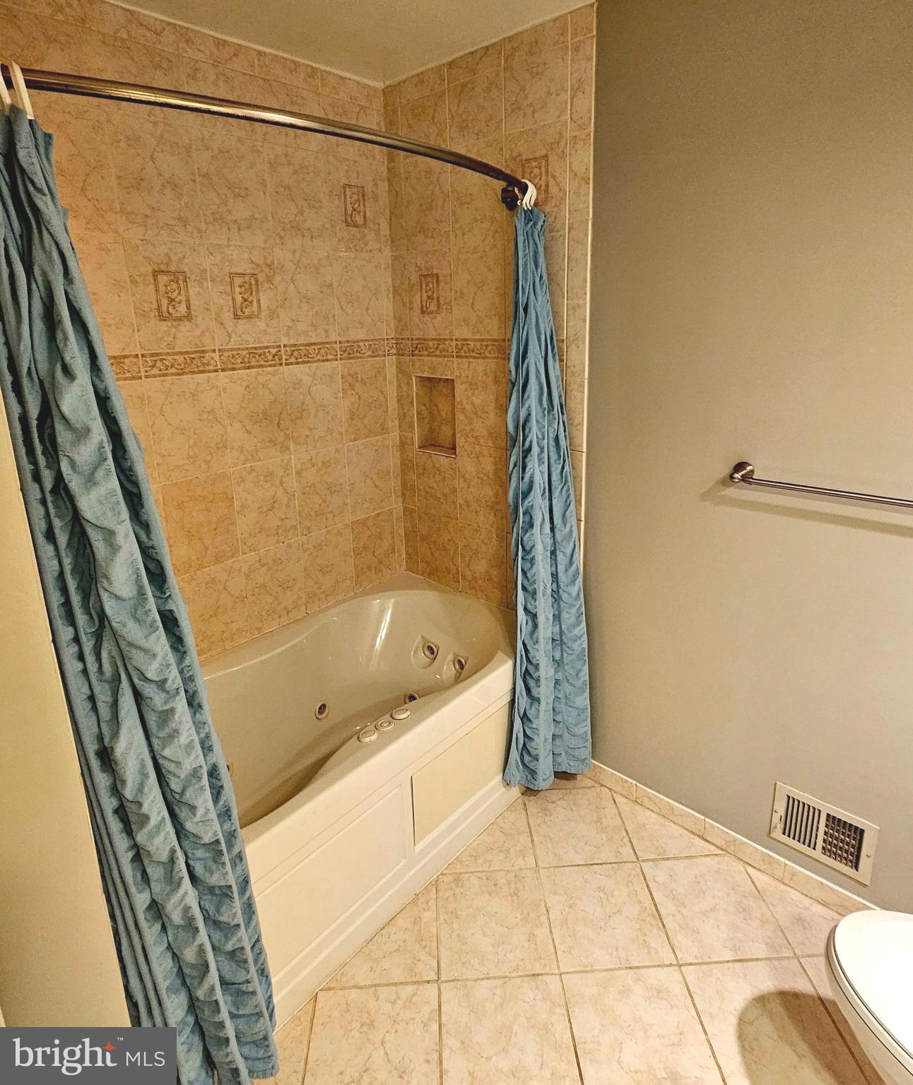 MT VERNON HILLS - Residential