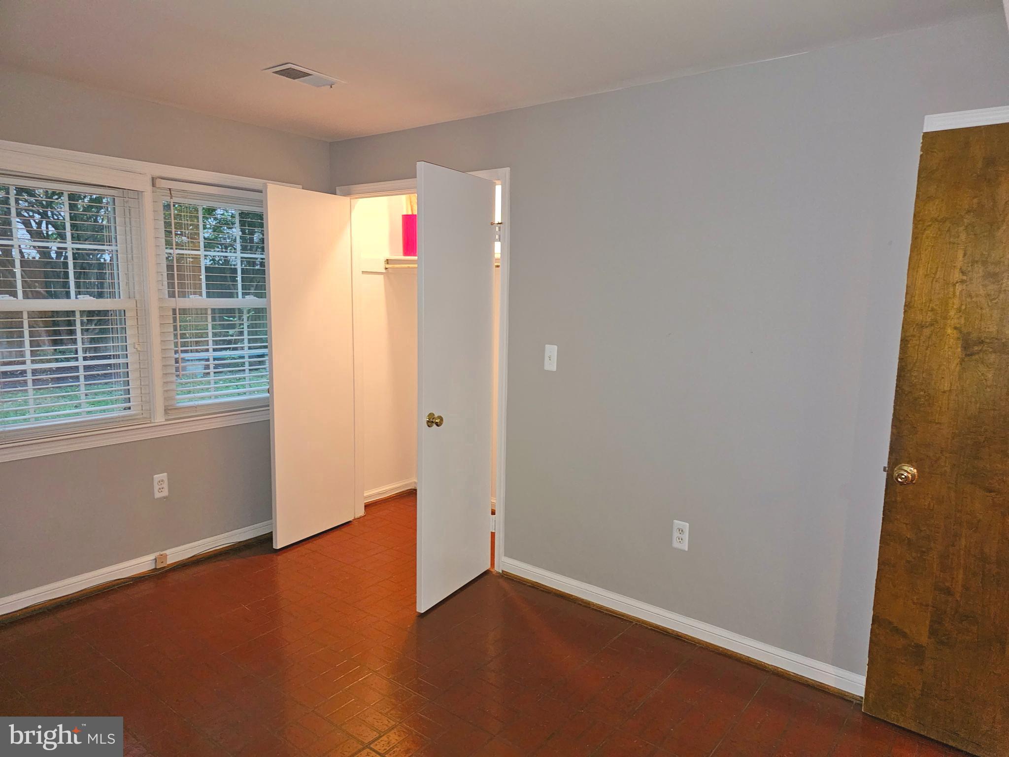 MT VERNON HILLS - Residential