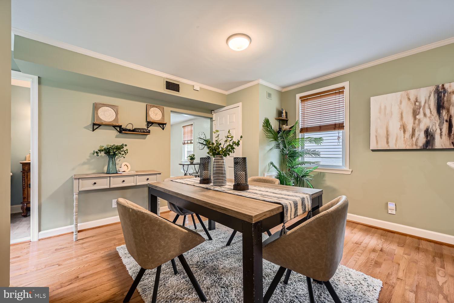 MOUNT WASHINGTON - Residential