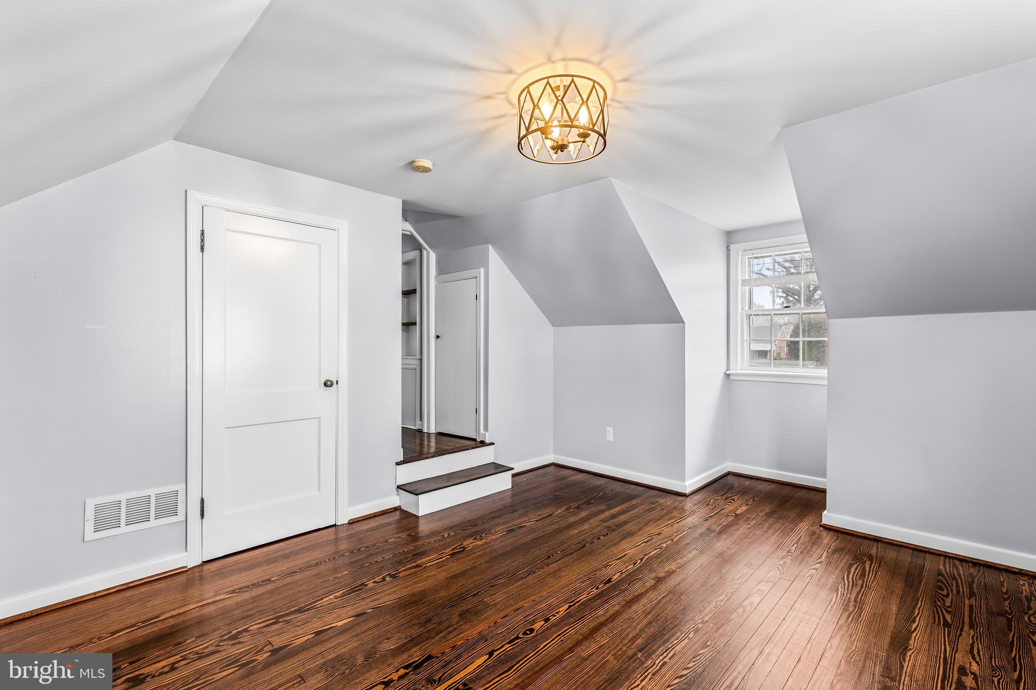 GRANDVIEW HEIGHTS - Residential