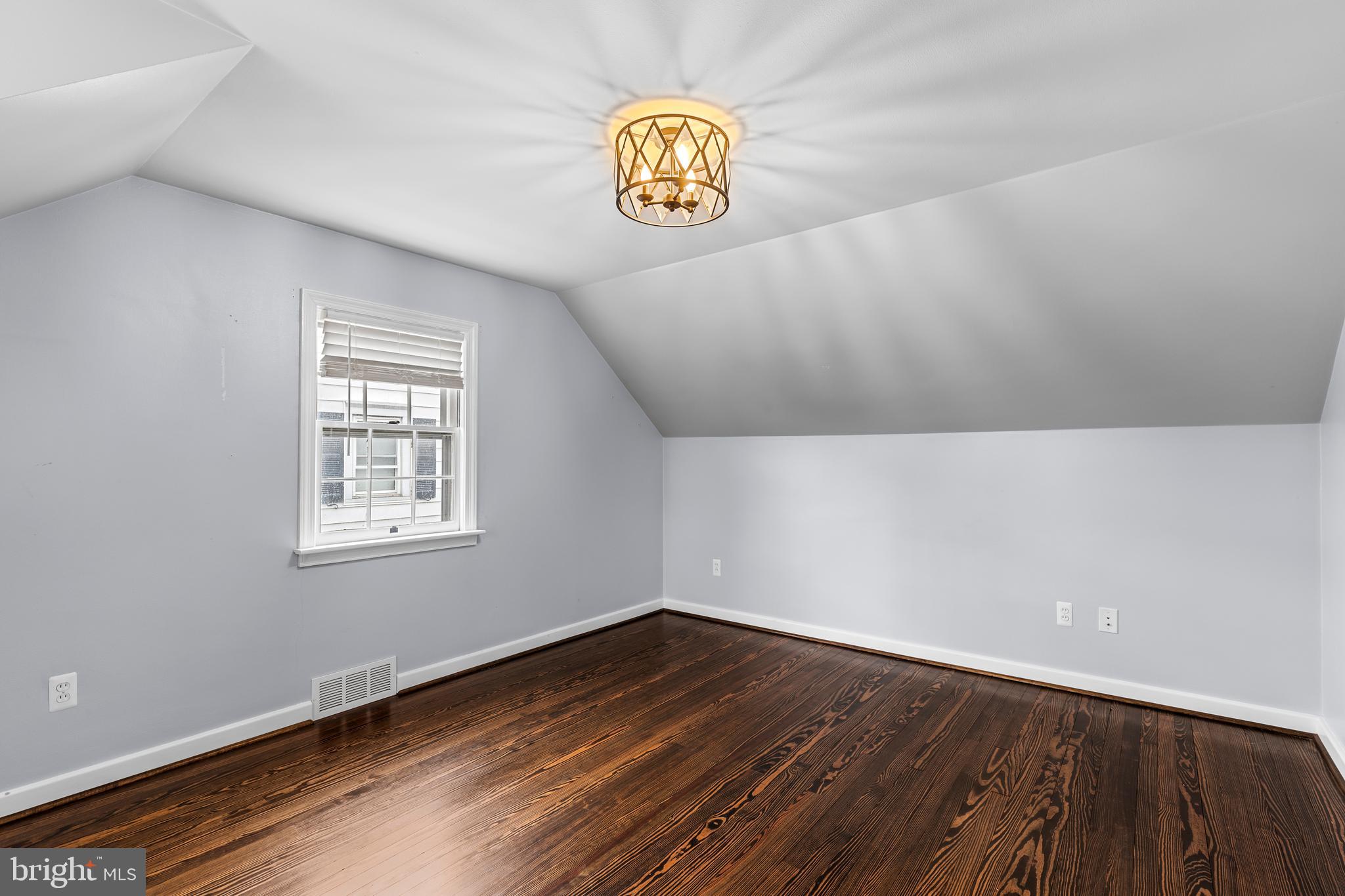 GRANDVIEW HEIGHTS - Residential