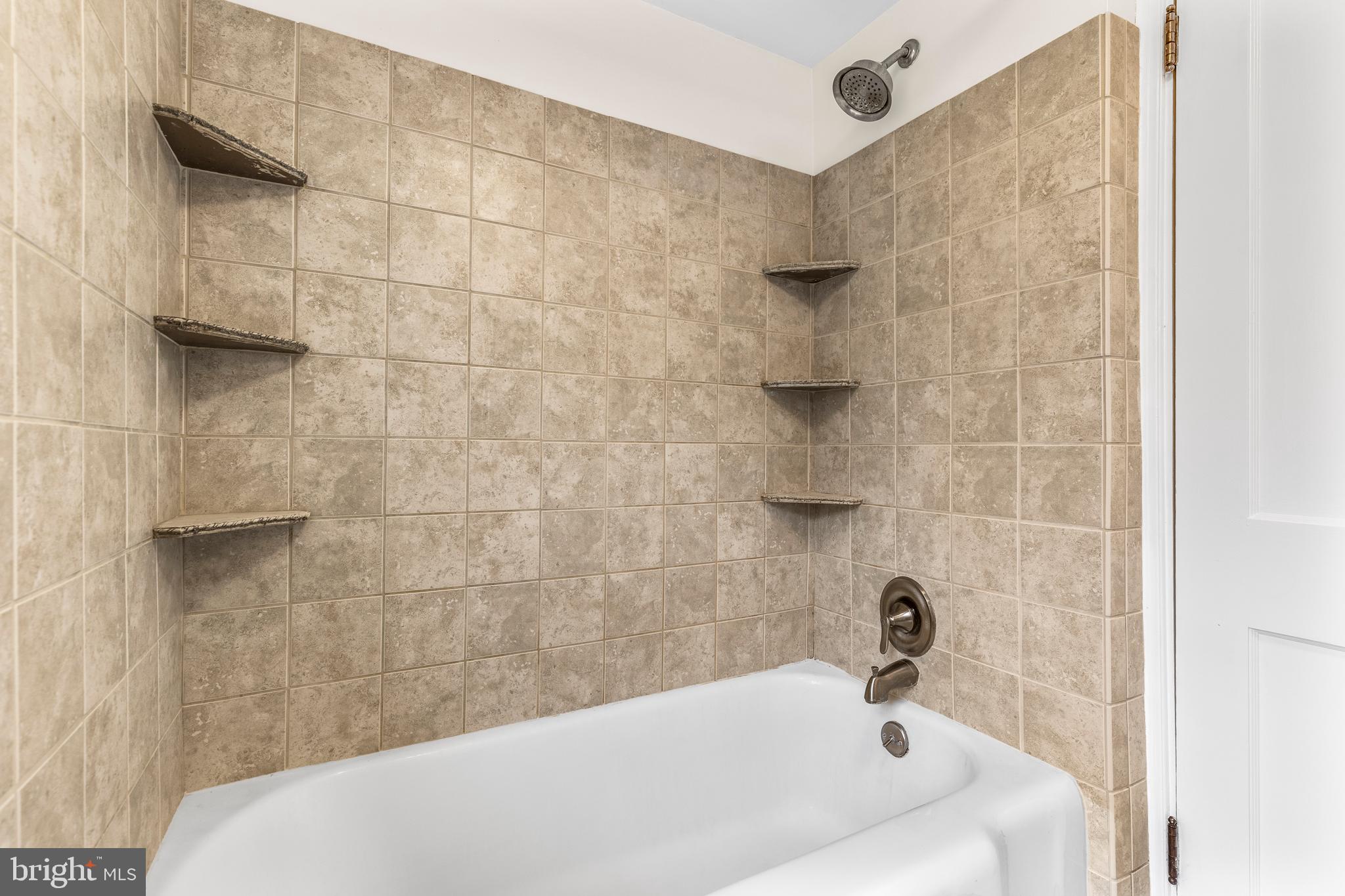 GRANDVIEW HEIGHTS - Residential