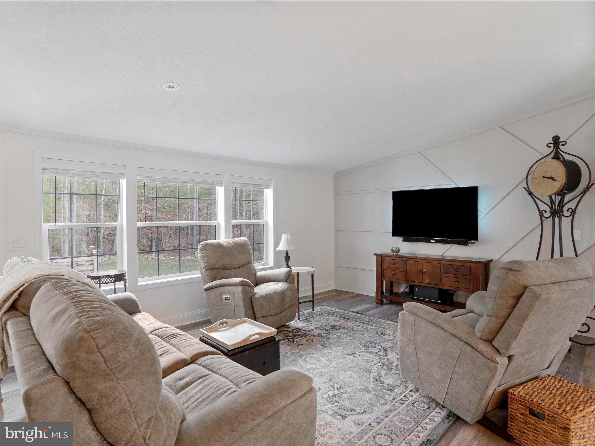 HIDDEN PASS - Residential