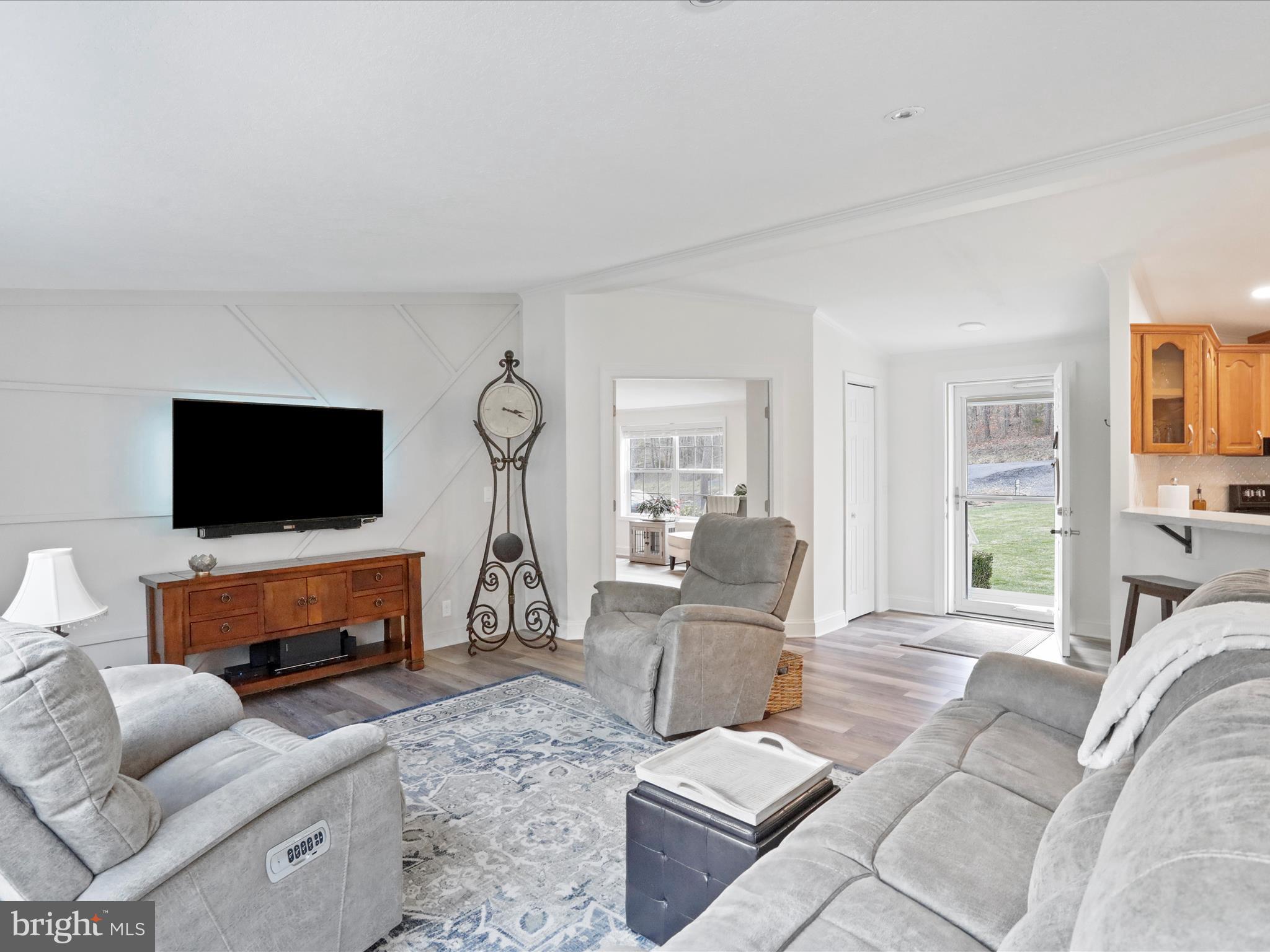 HIDDEN PASS - Residential