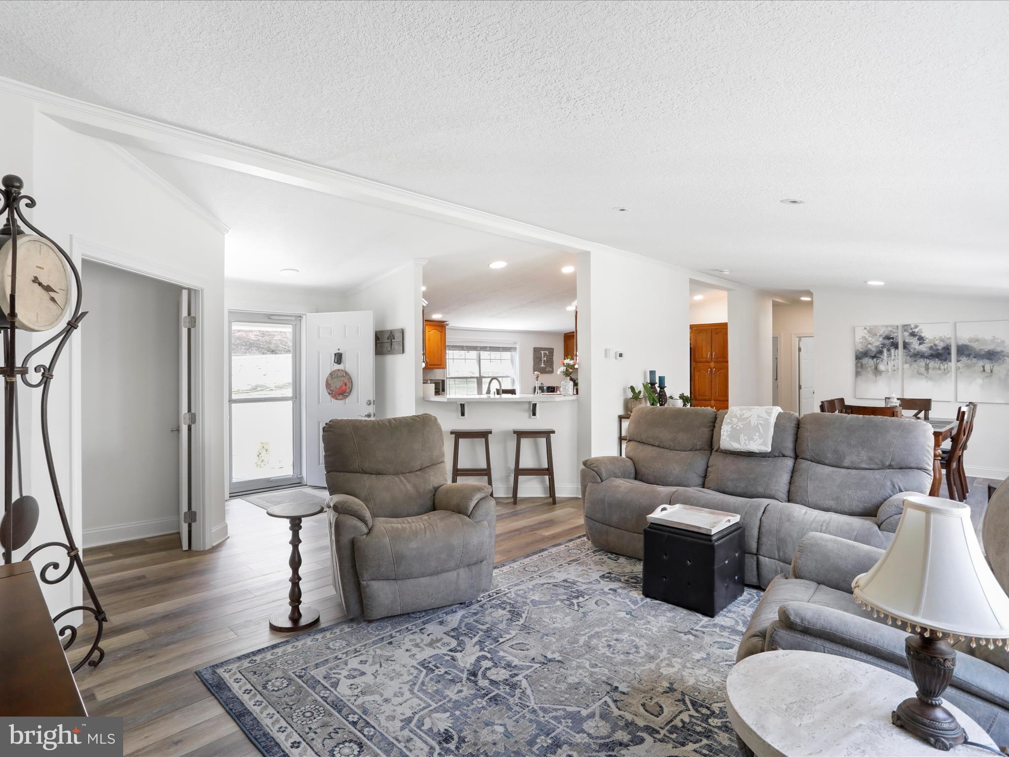 HIDDEN PASS - Residential