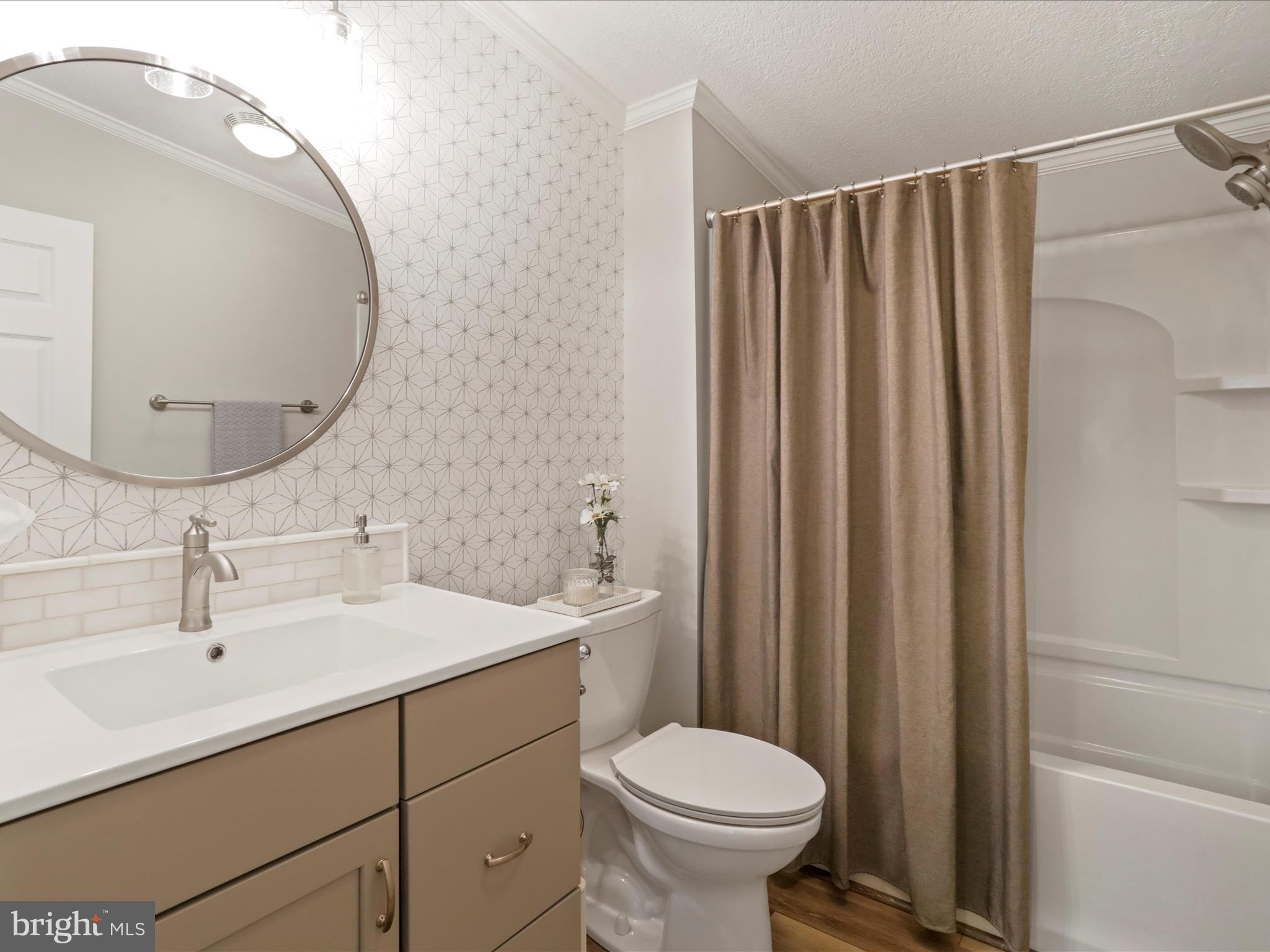 HIDDEN PASS - Residential