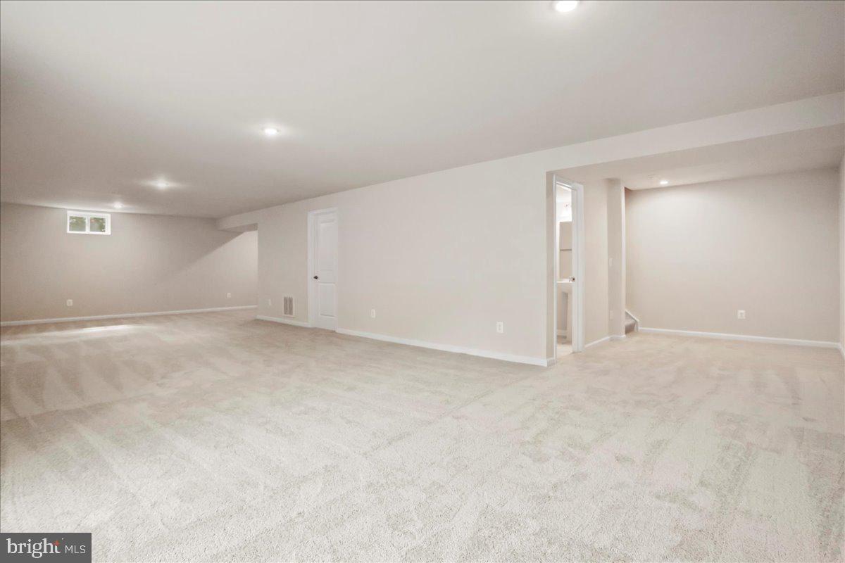 HUNTWELL WEST - Residential