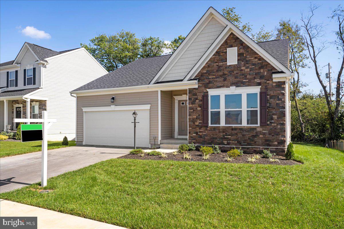 HUNTWELL WEST - Residential