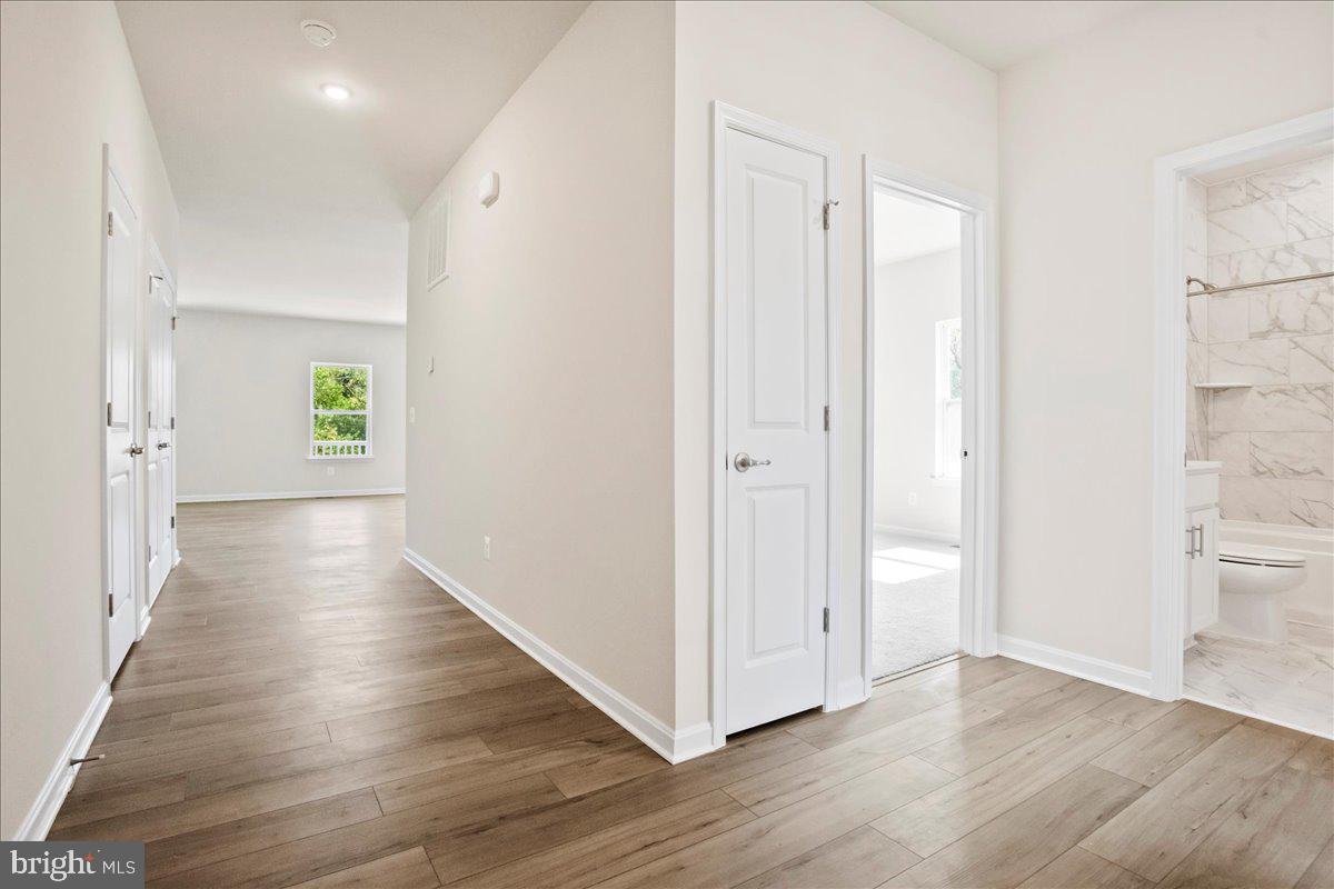 HUNTWELL WEST - Residential