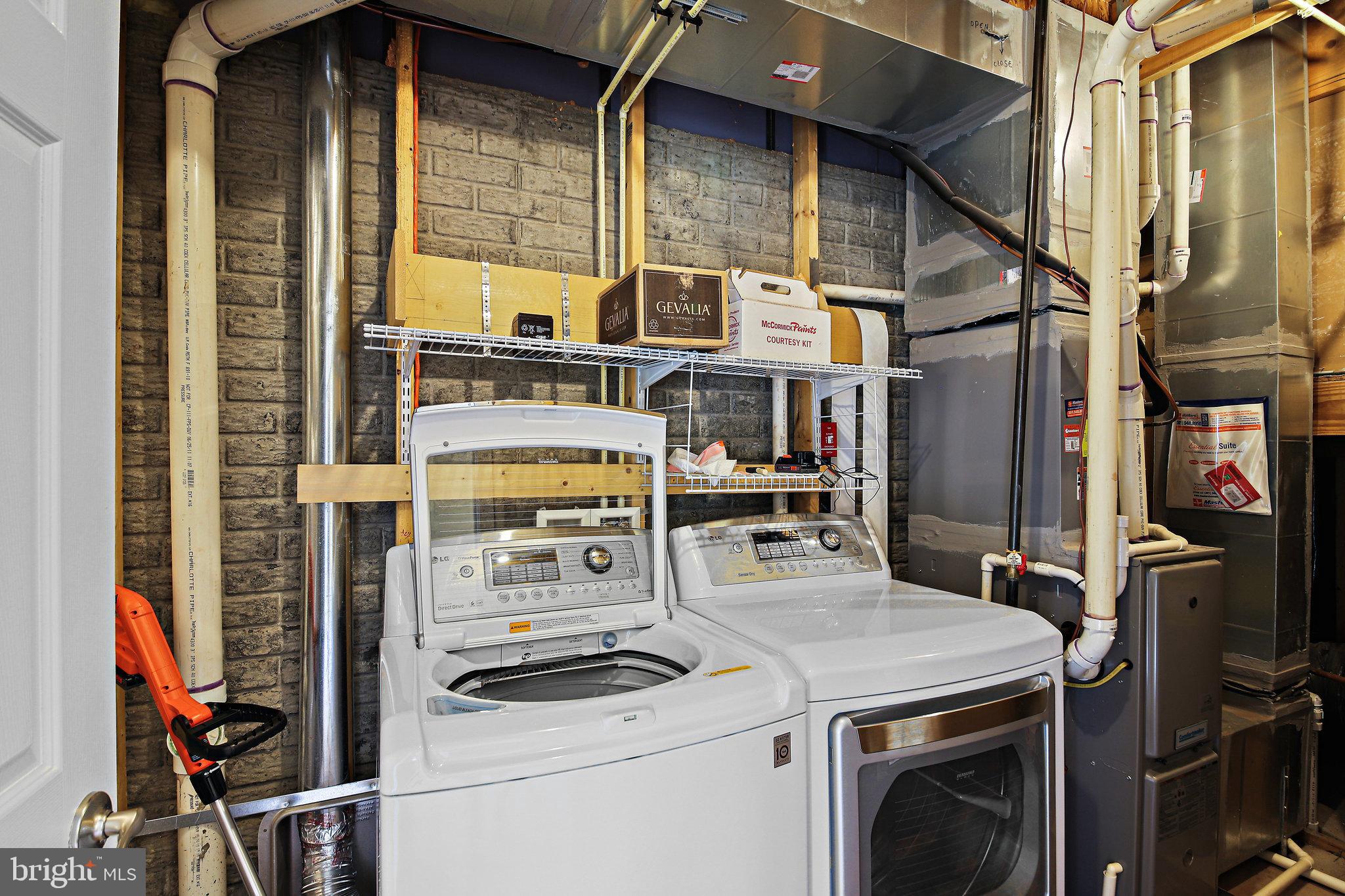 VILLAGES OF WELLINGTON - Residential