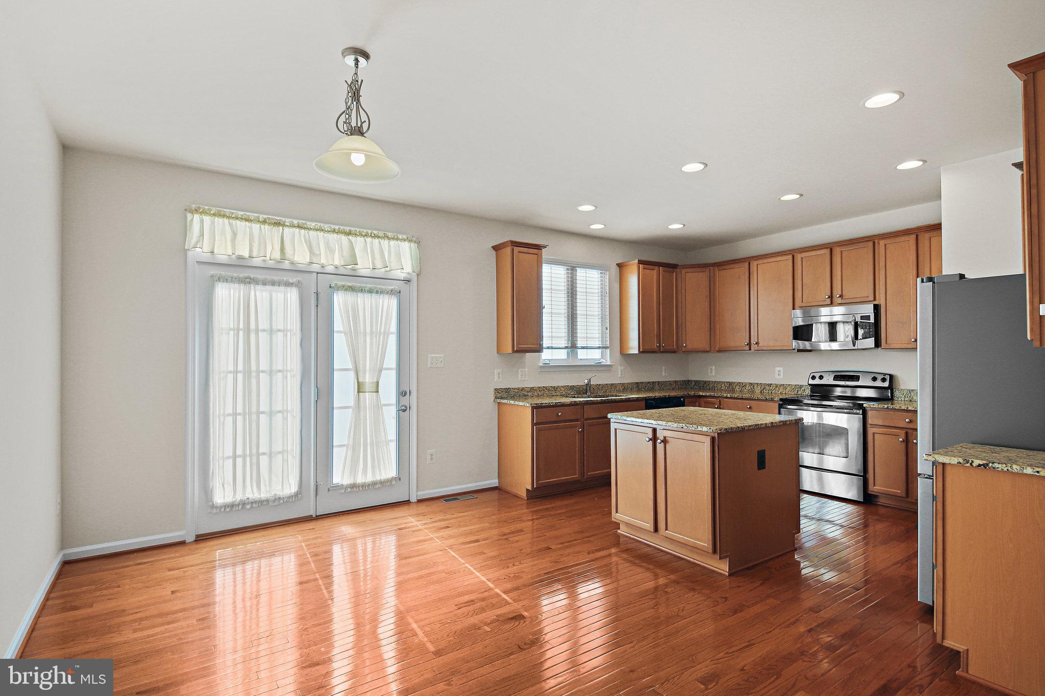 VILLAGES OF WELLINGTON - Residential